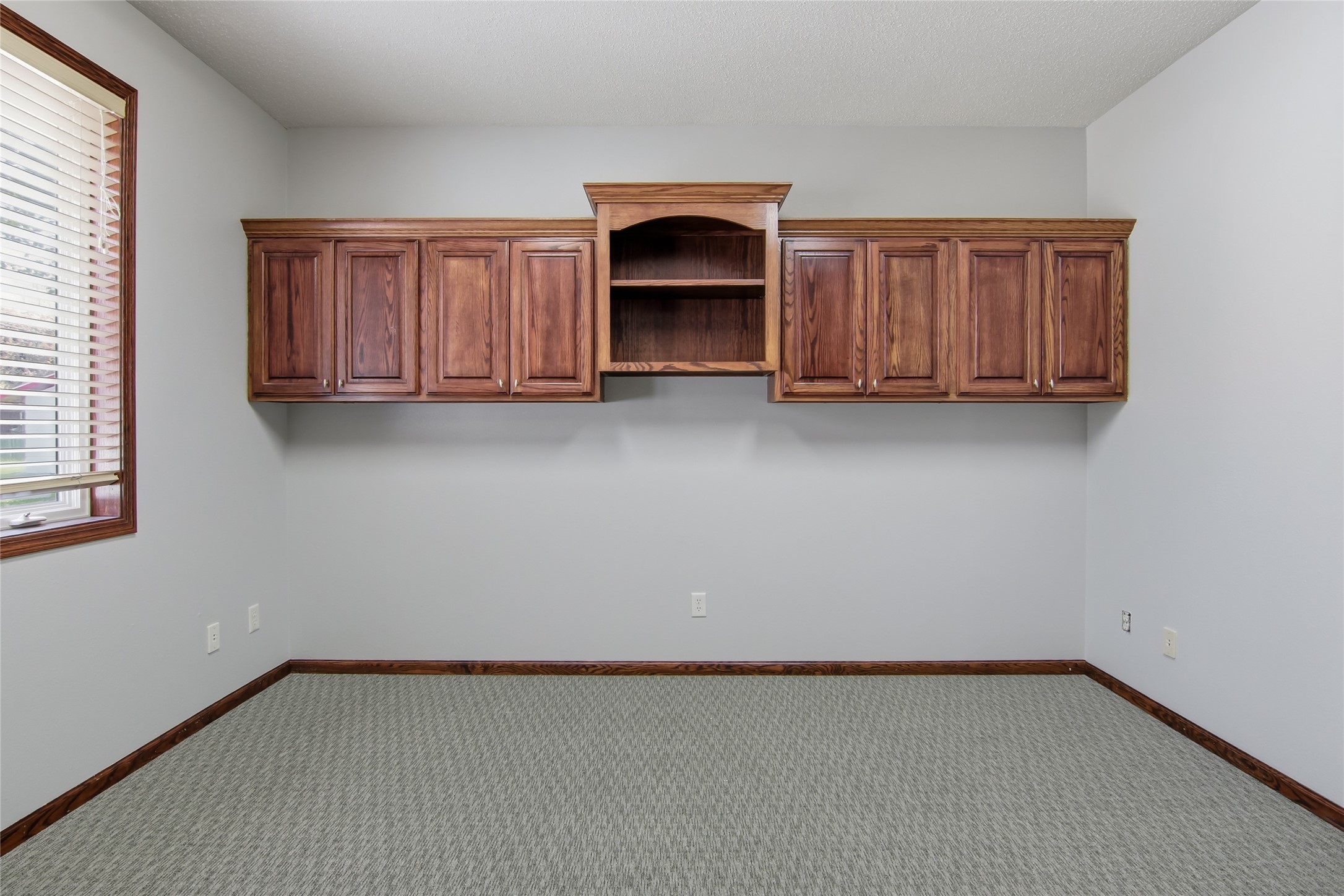 2108 S Broadway Street Property Photo 11