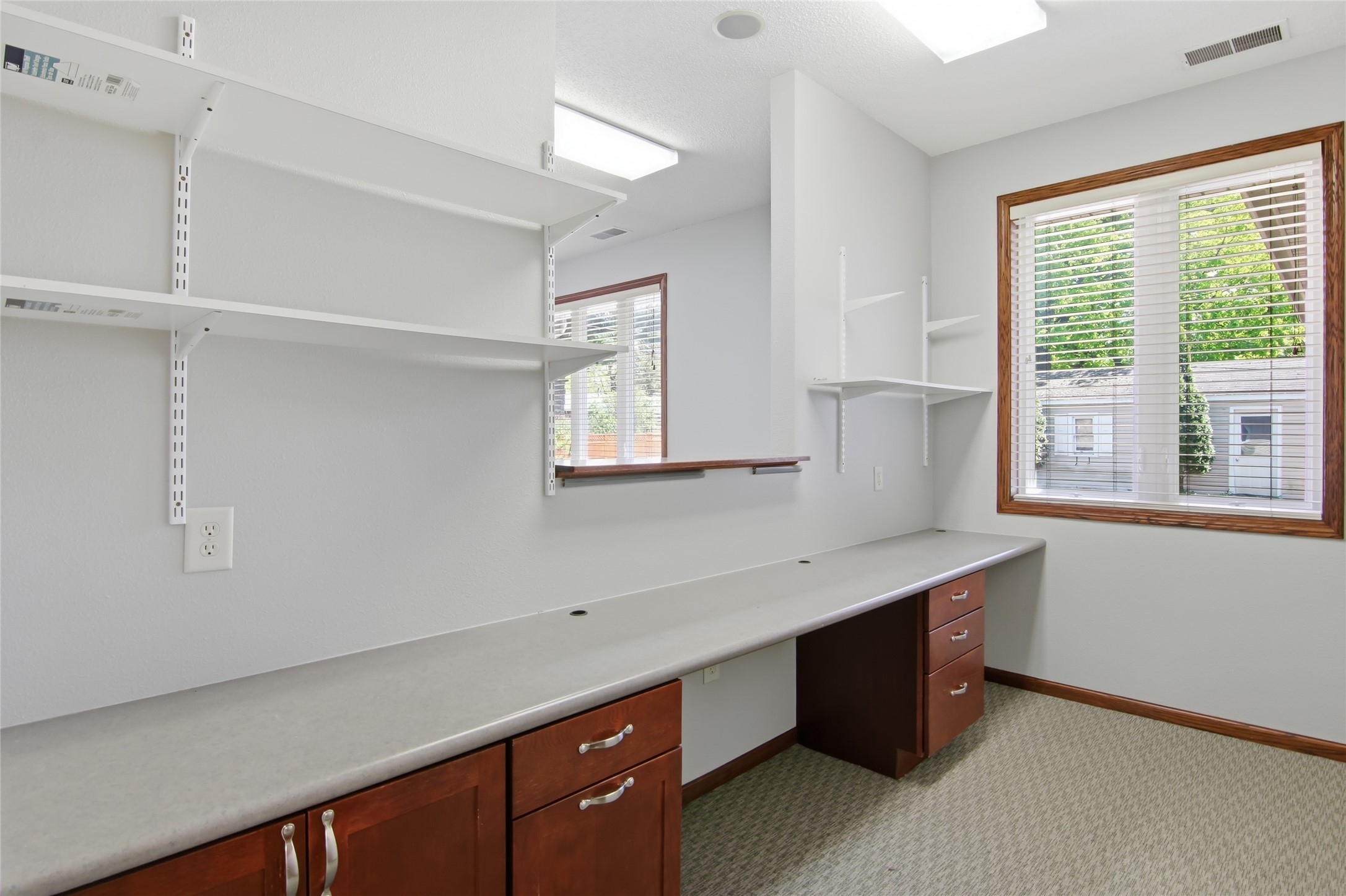 2108 S Broadway Street Property Photo 14