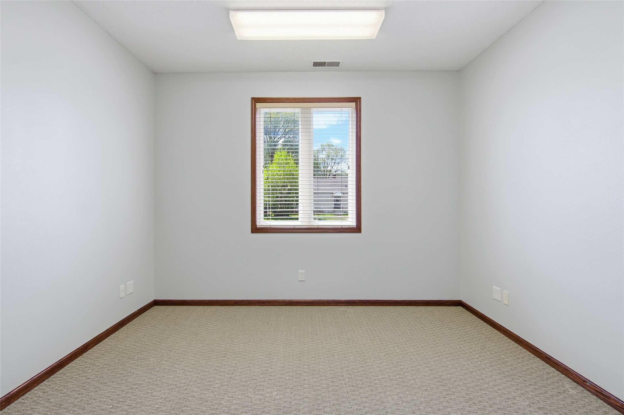 2108 S Broadway Street Property Photo 17