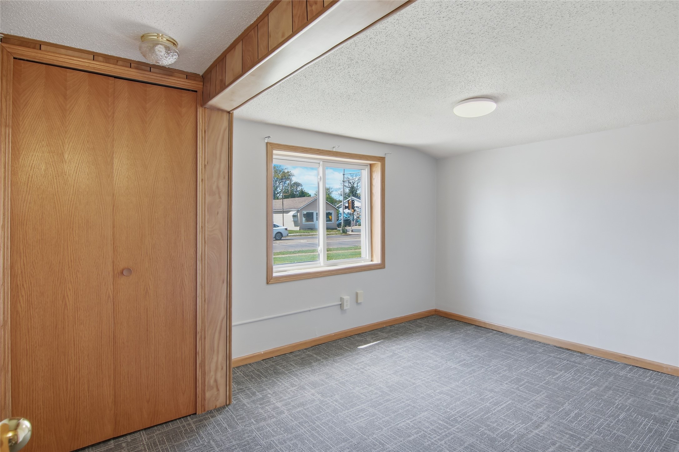 2108 S Broadway Street Property Photo 19