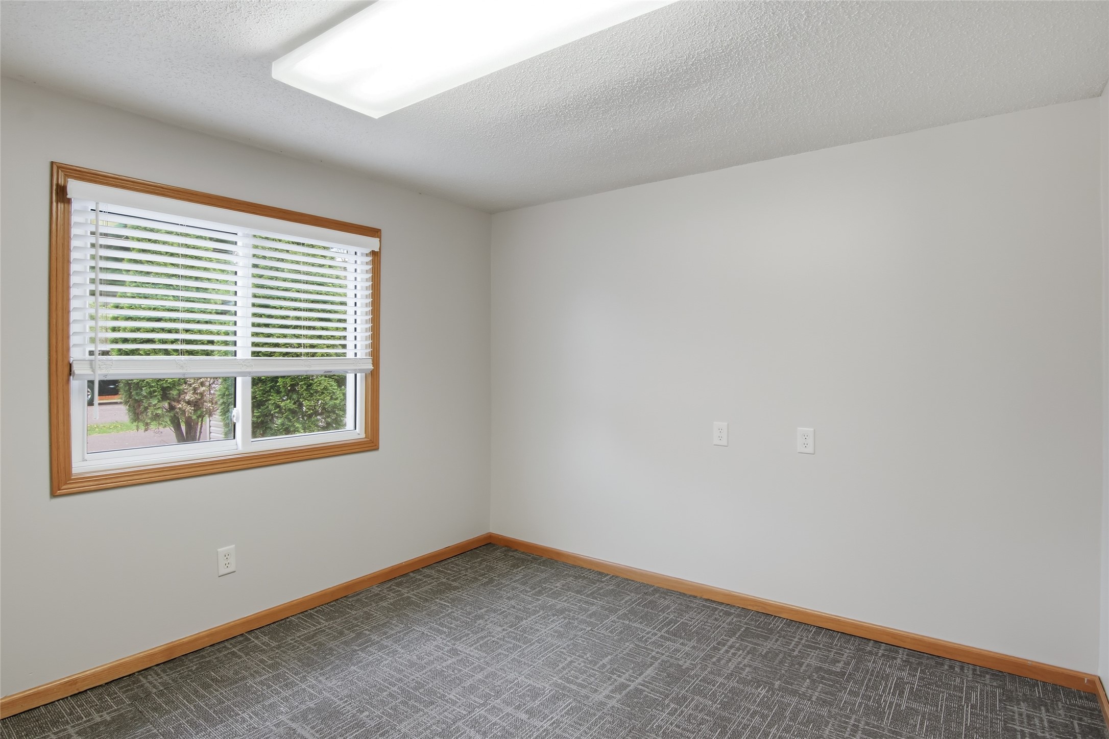 2108 S Broadway Street Property Photo 21
