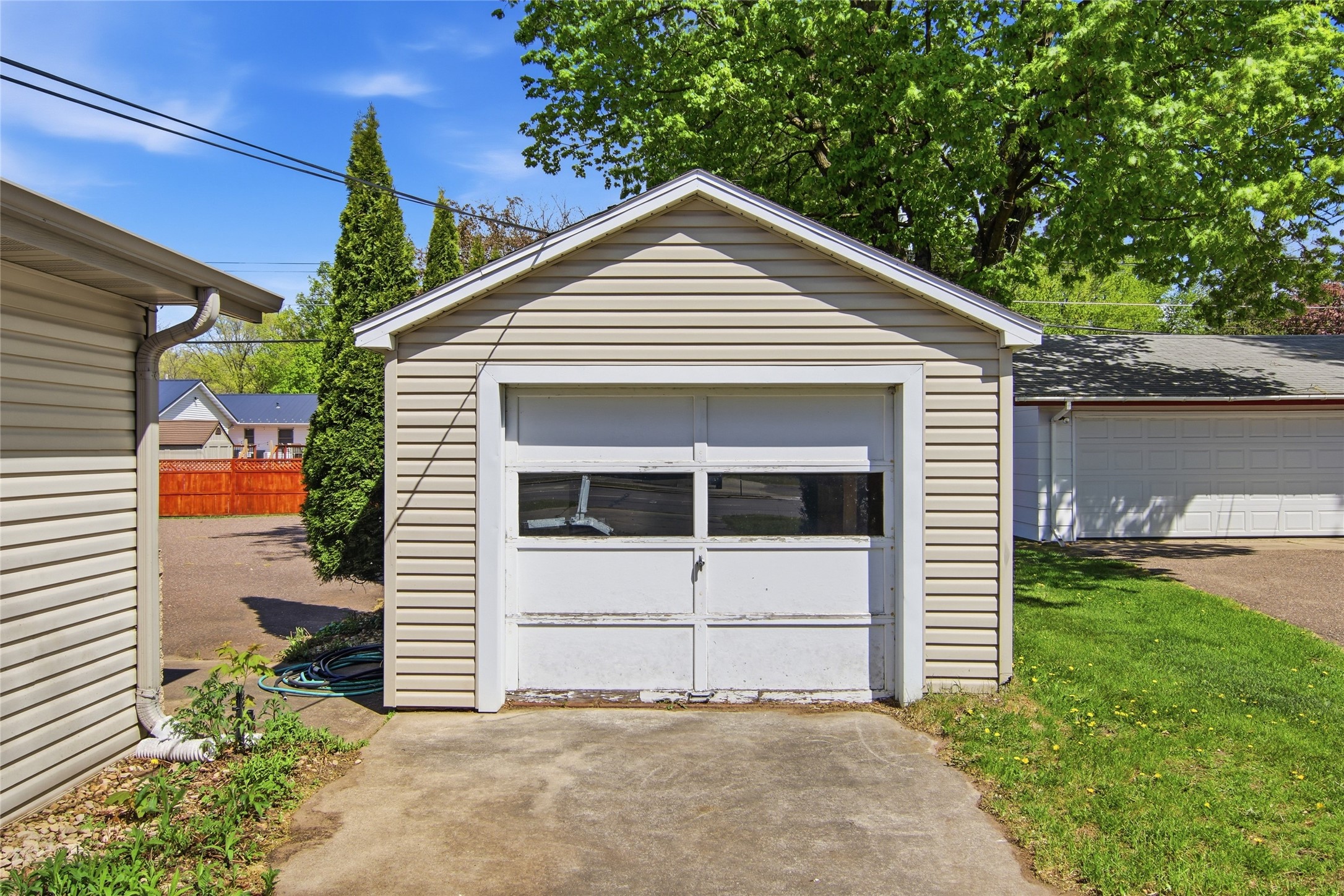 2108 S Broadway Street Property Photo 35
