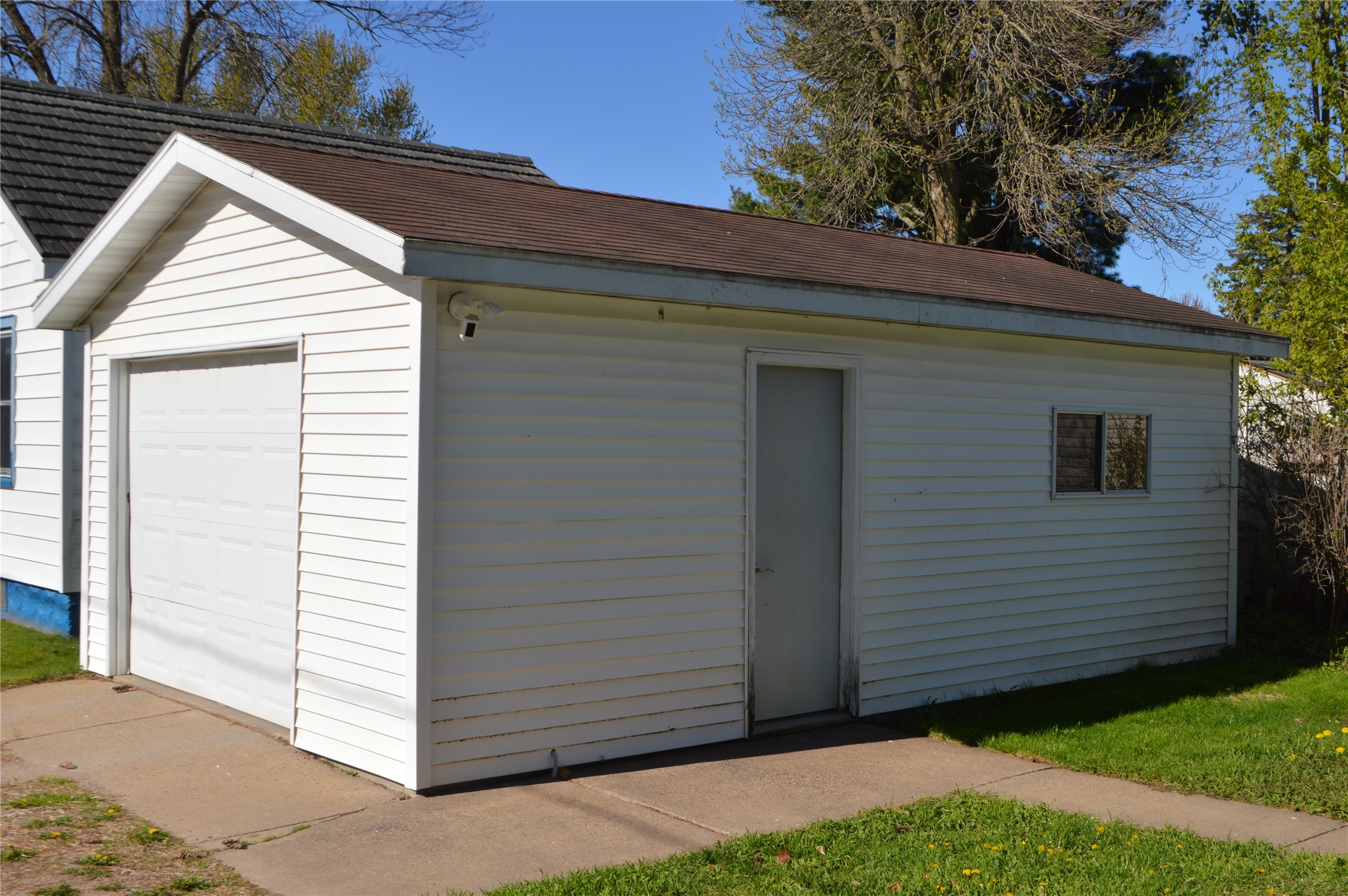 300 Wisconsin Avenue Property Photo 6