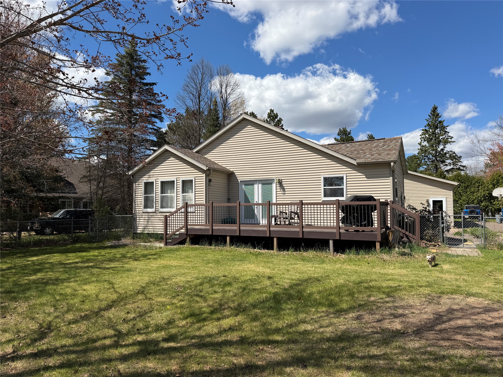 10507 N Hamblin Street Property Photo 3
