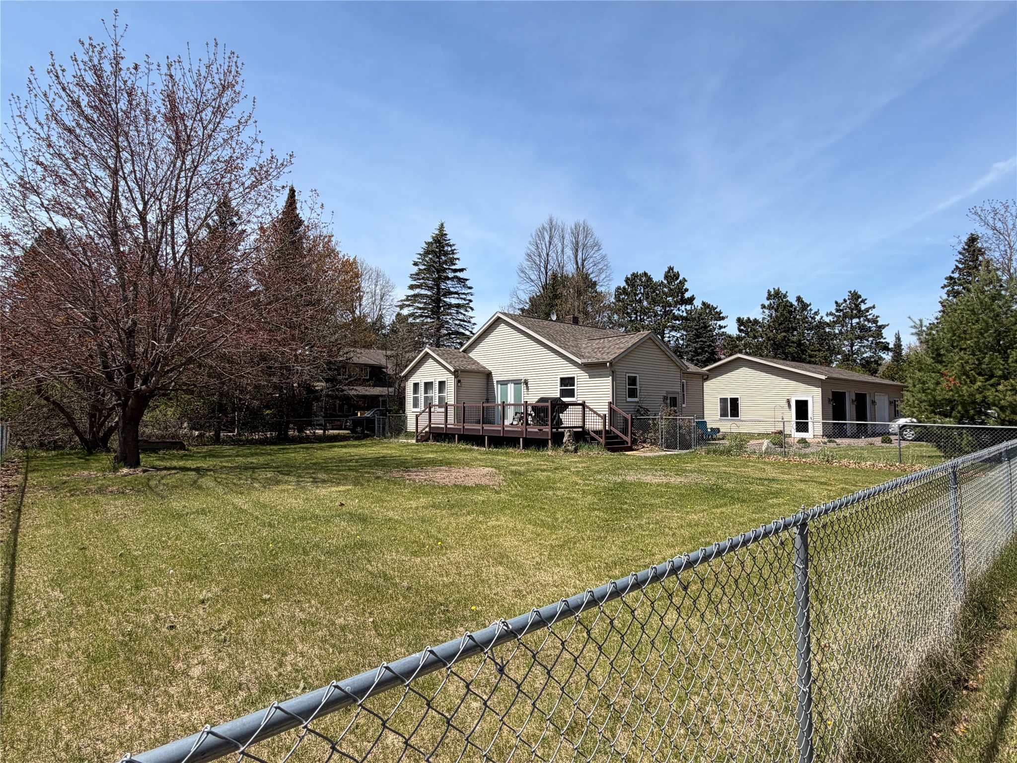 10507 N Hamblin Street Property Photo 6