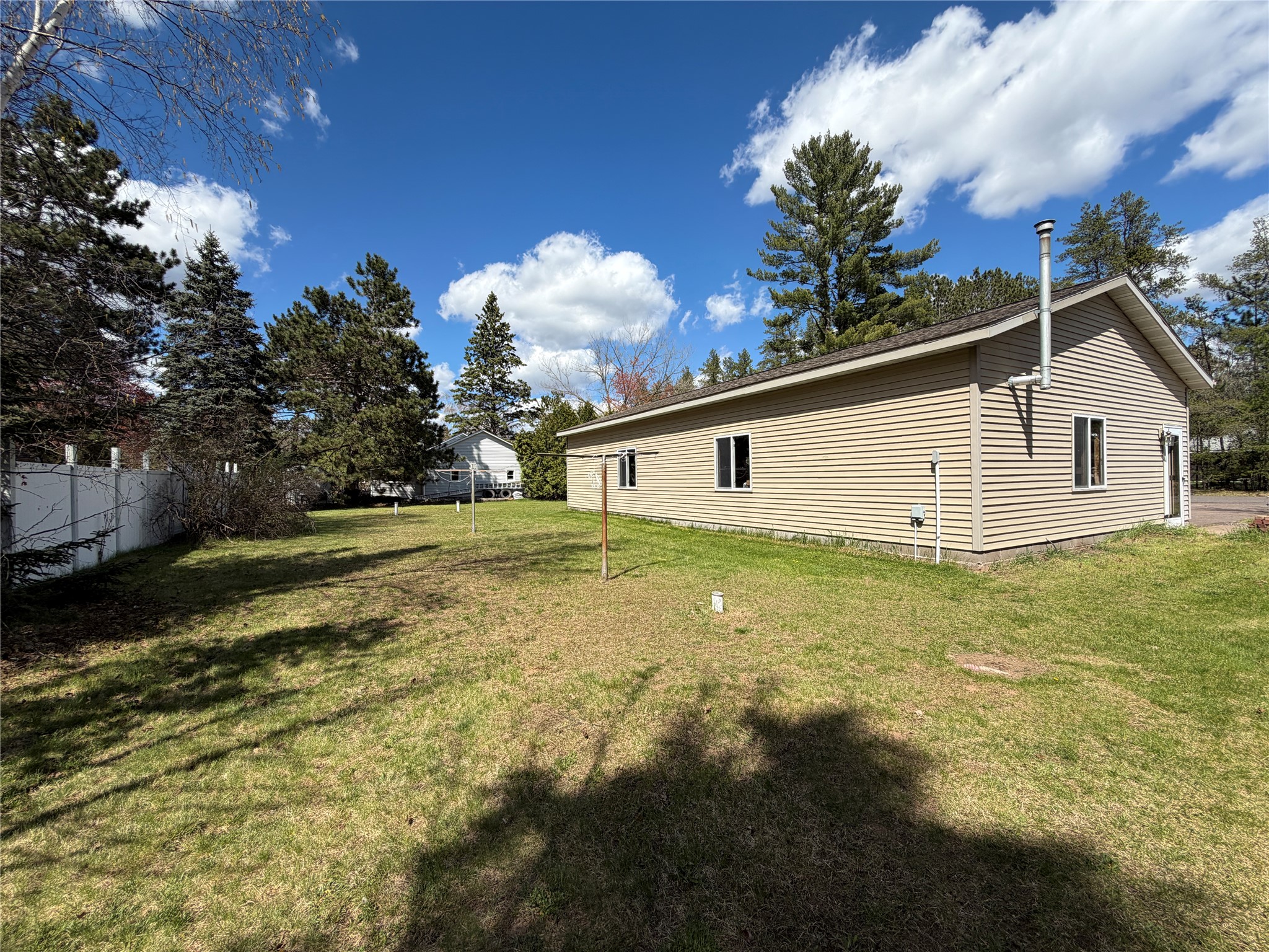 10507 N Hamblin Street Property Photo 7
