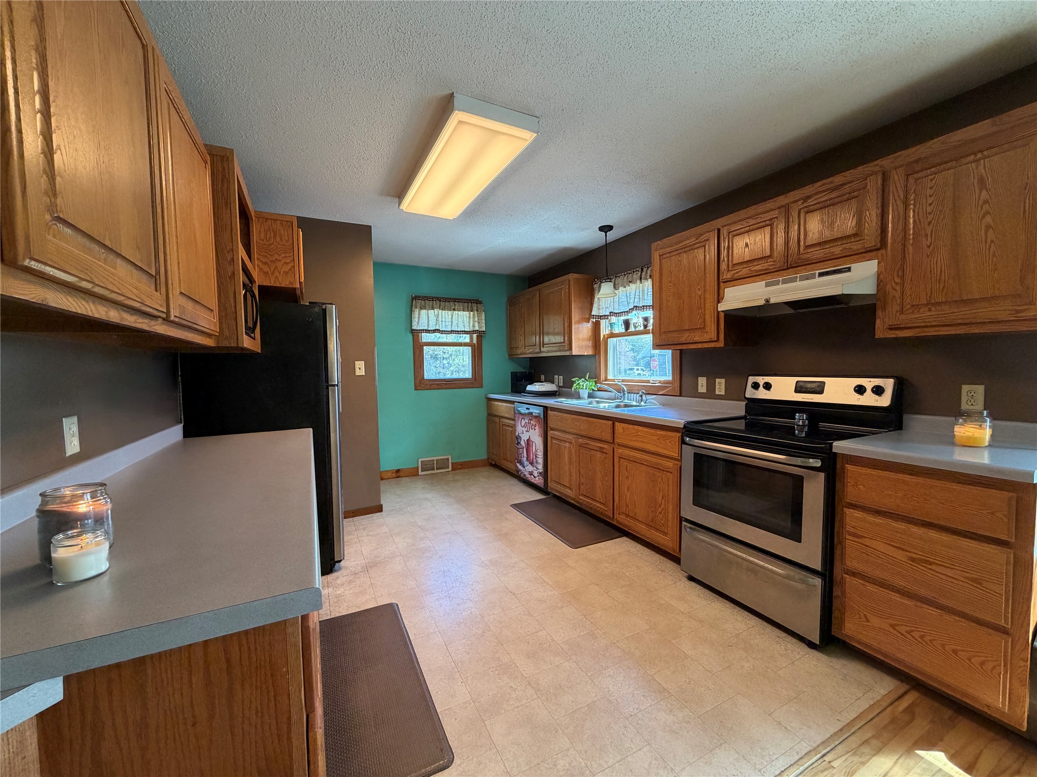 10507 N Hamblin Street Property Photo 14