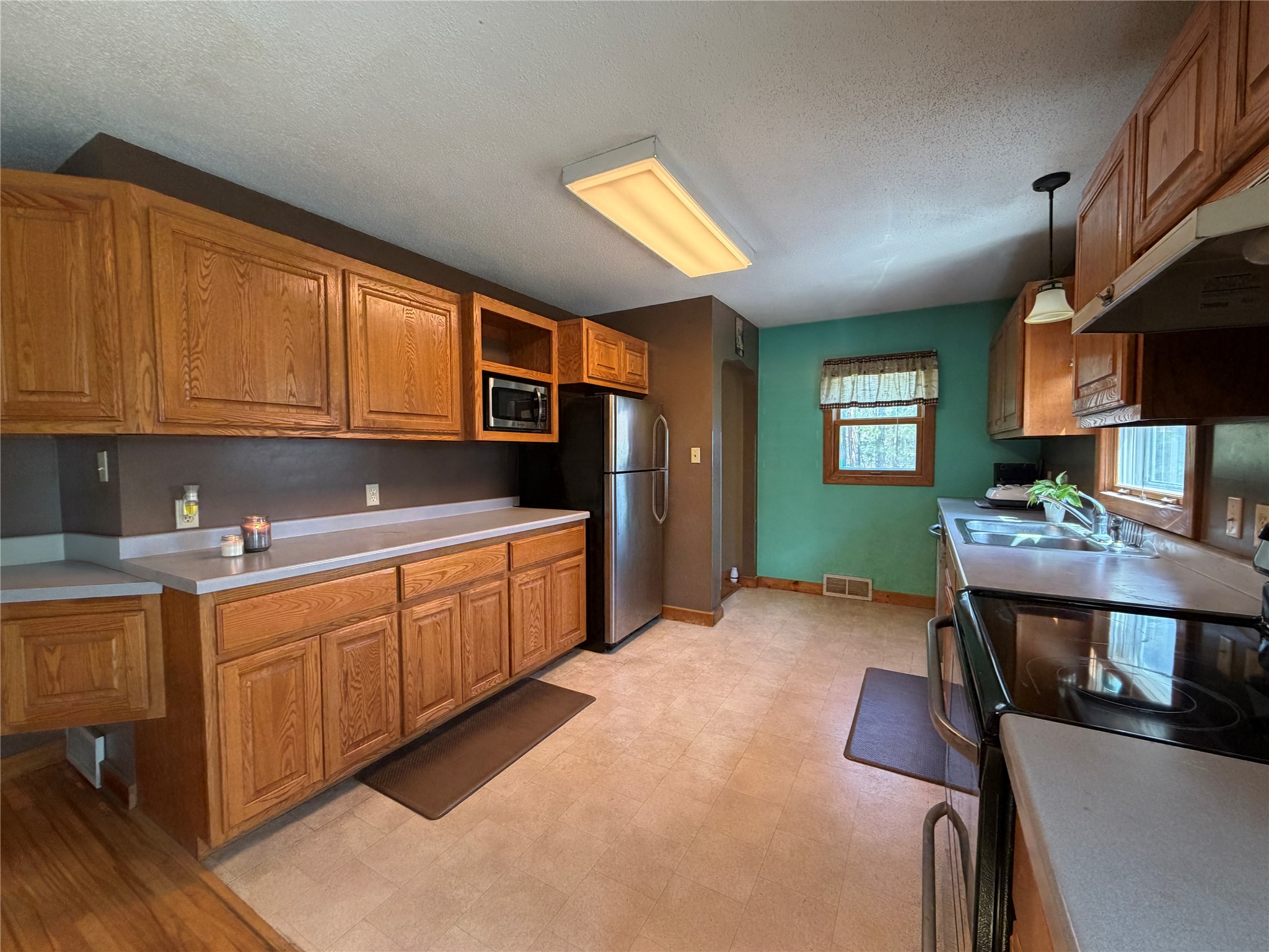 10507 N Hamblin Street Property Photo 15