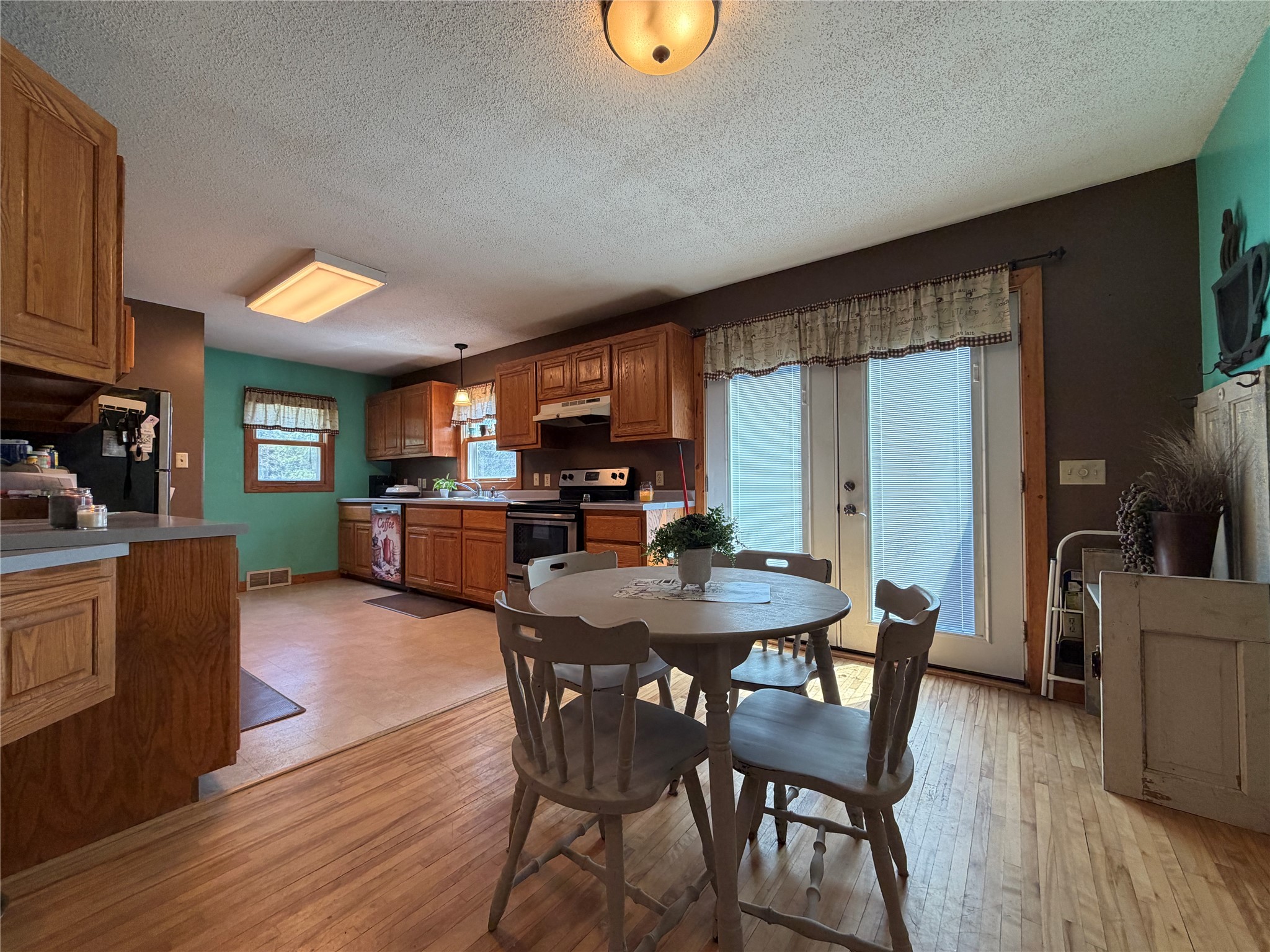 10507 N Hamblin Street Property Photo 18