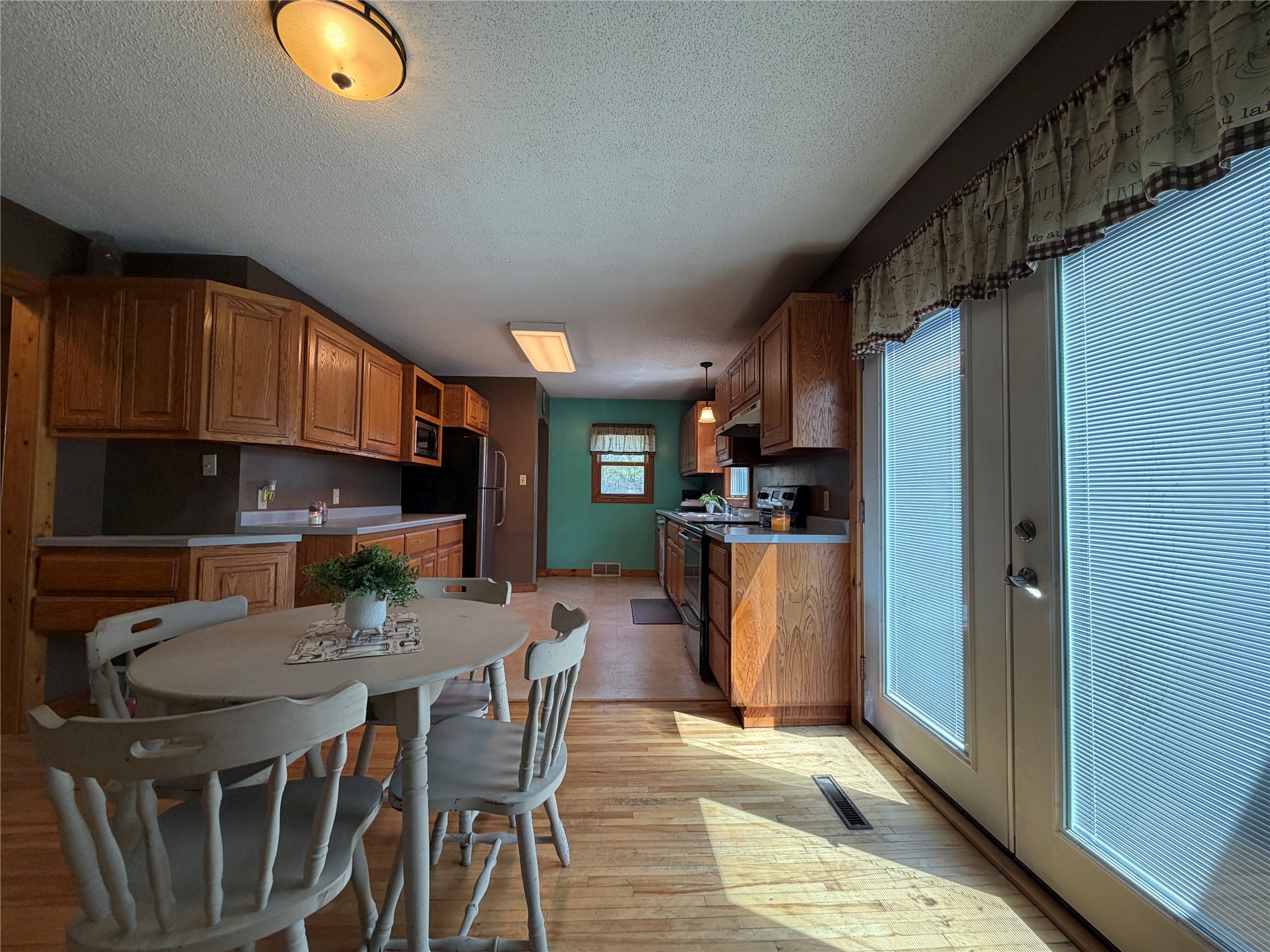 10507 N Hamblin Street Property Photo 19