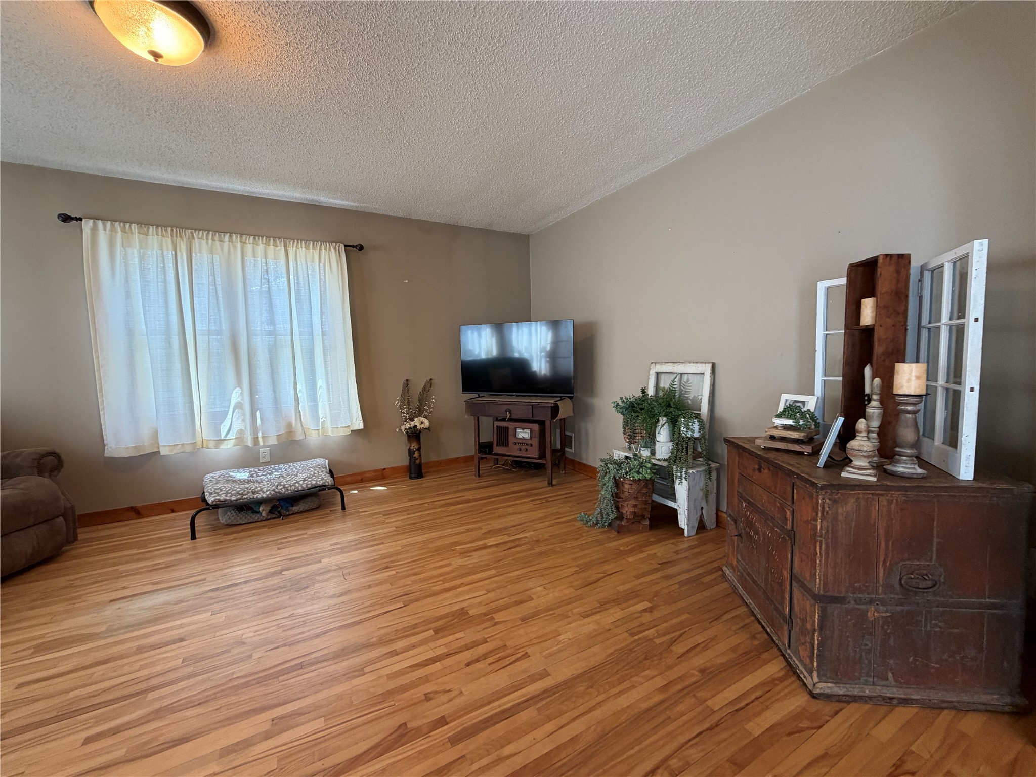 10507 N Hamblin Street Property Photo 20