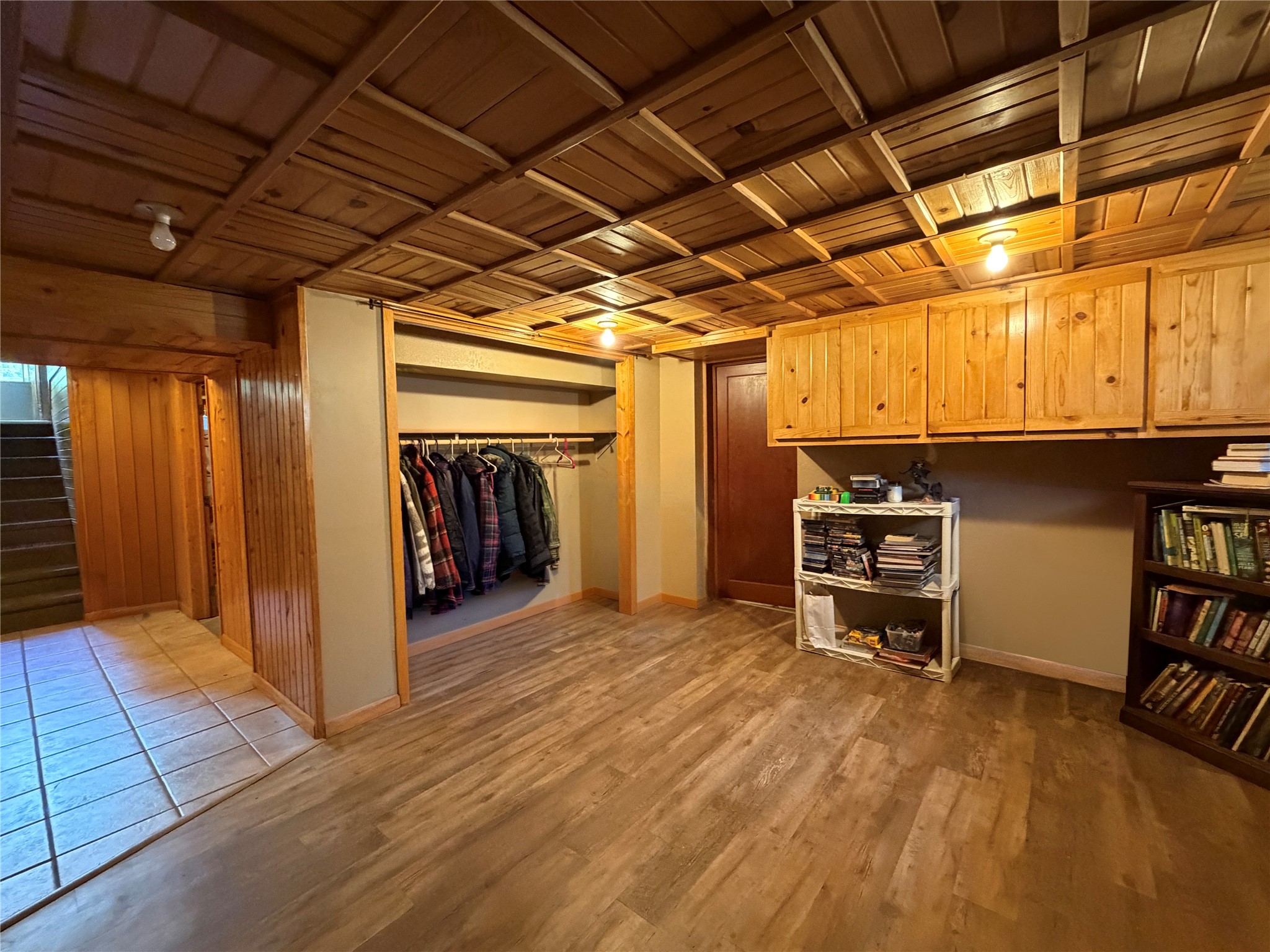 10507 N Hamblin Street Property Photo 32