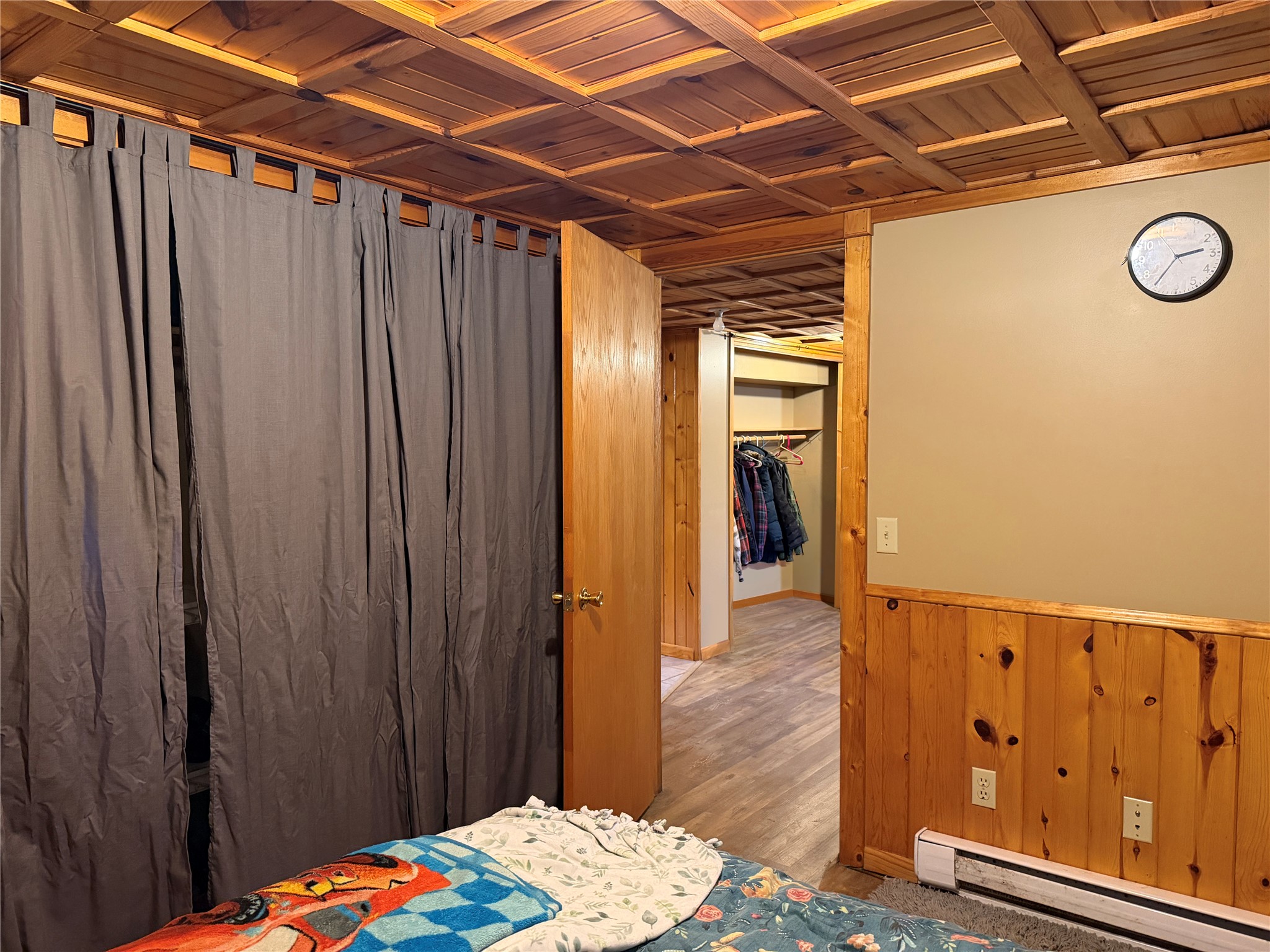 10507 N Hamblin Street Property Photo 37