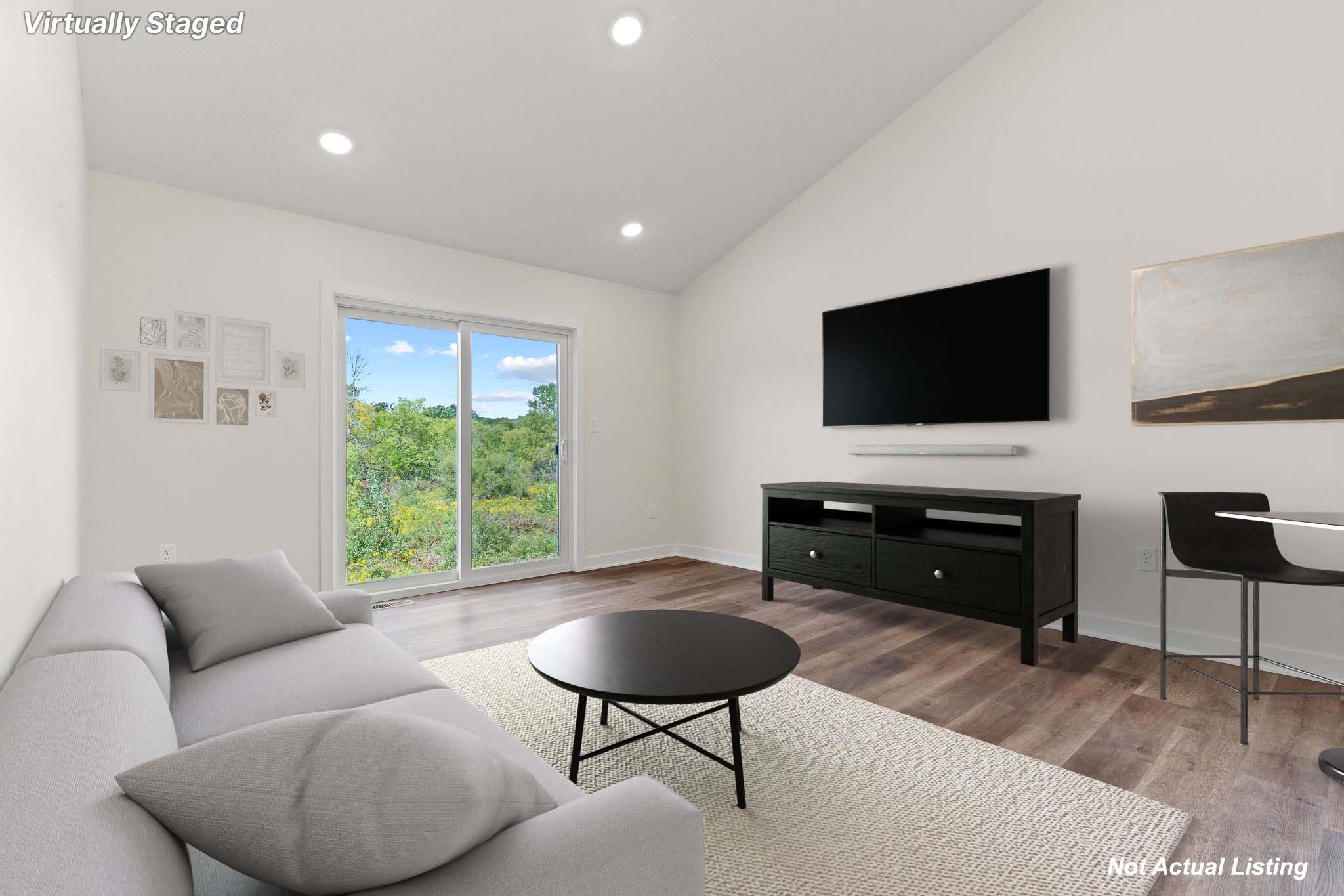 415 Finvold Street Property Photo 8