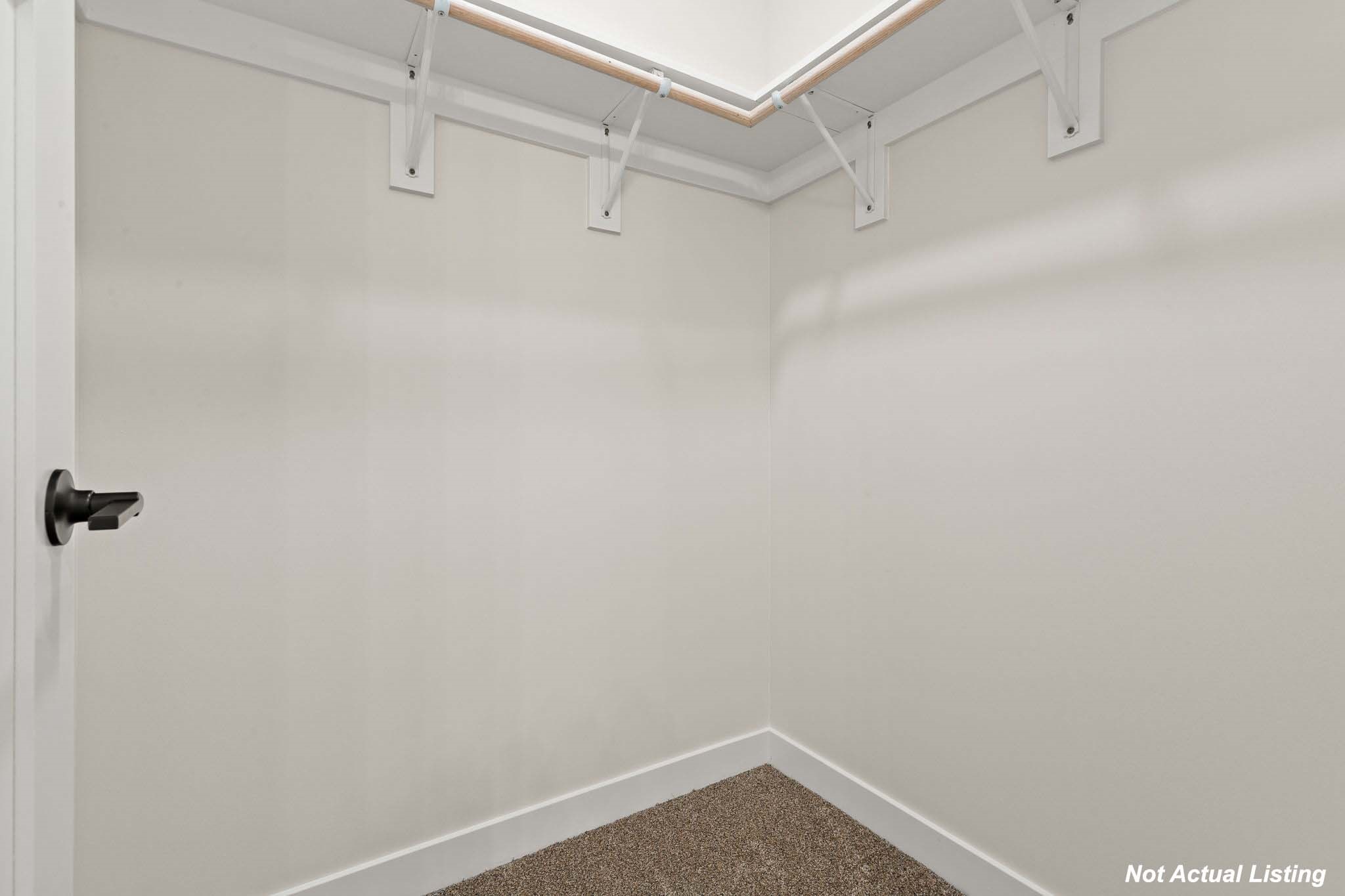 415 Finvold Street Property Photo 23