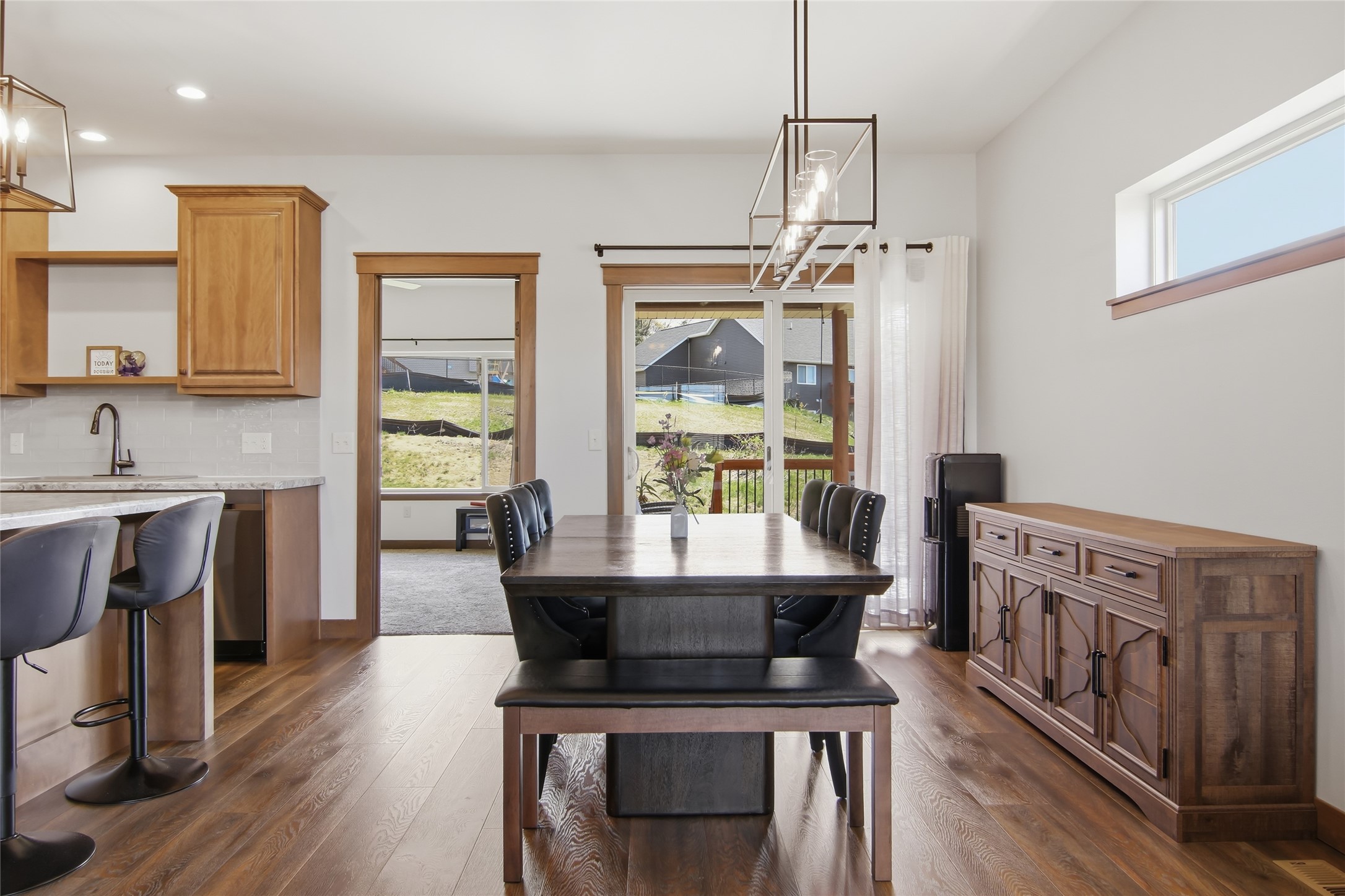 6401 Aspen Ridge Drive Property Photo 7