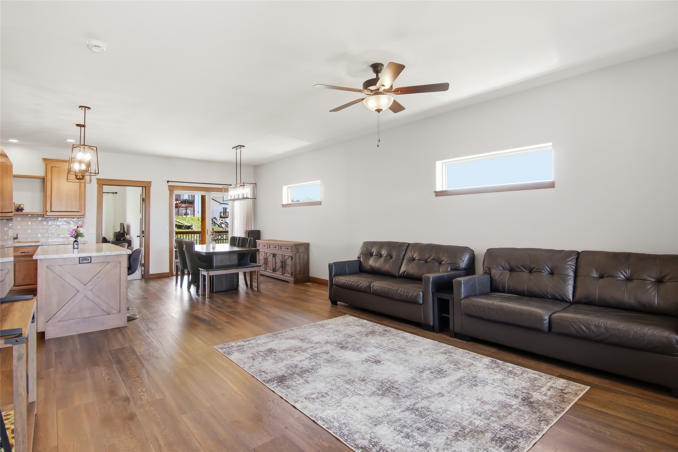 6401 Aspen Ridge Drive Property Photo 9