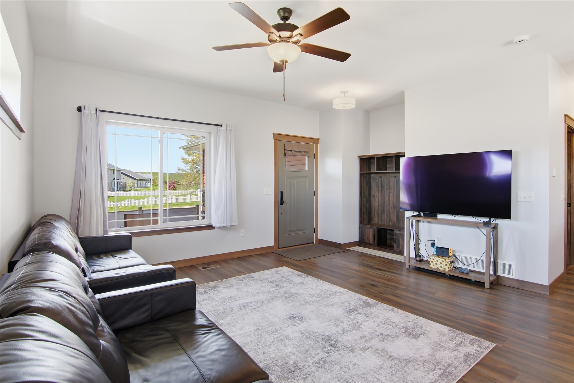 6401 Aspen Ridge Drive Property Photo 10