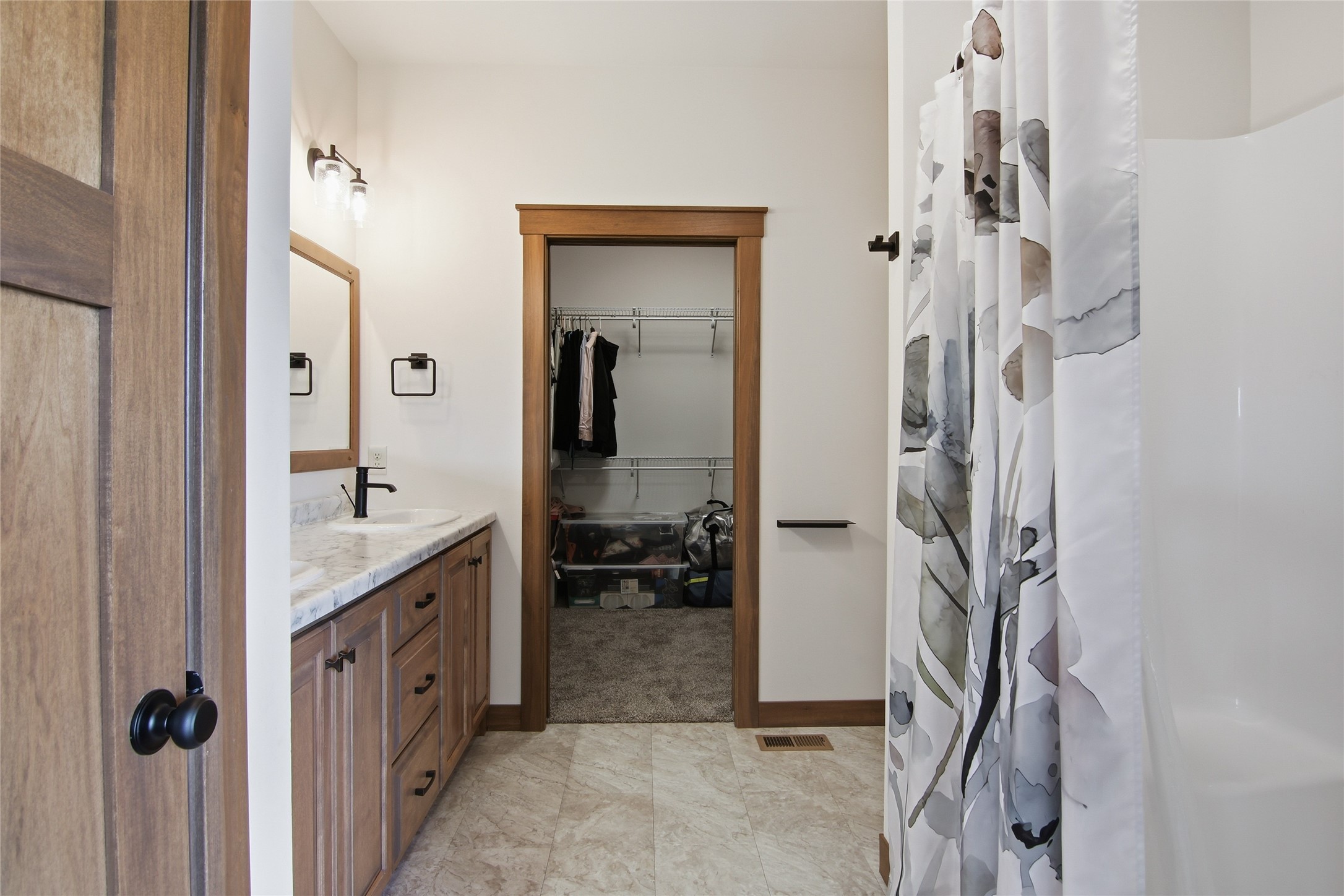 6401 Aspen Ridge Drive Property Photo 13