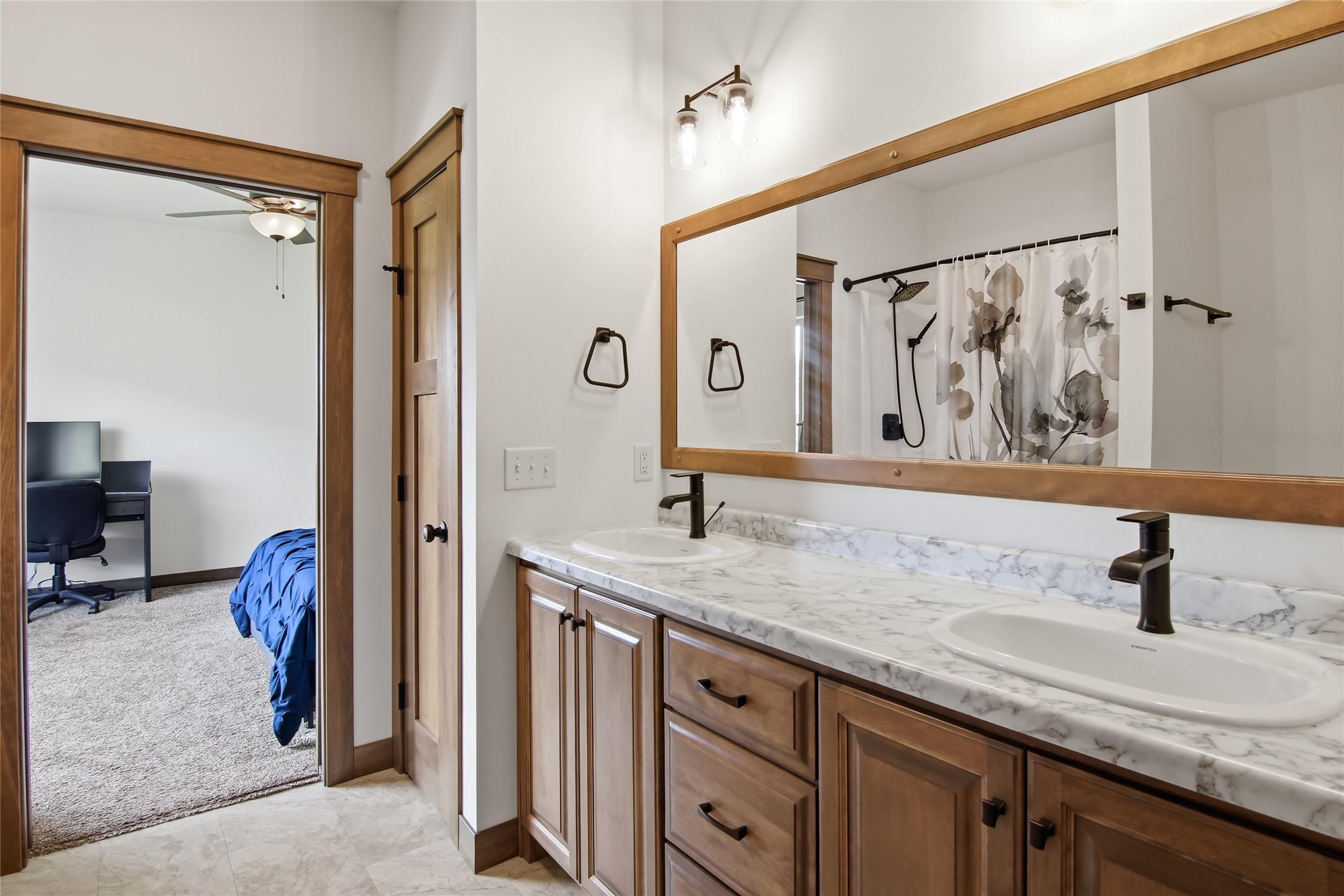 6401 Aspen Ridge Drive Property Photo 14