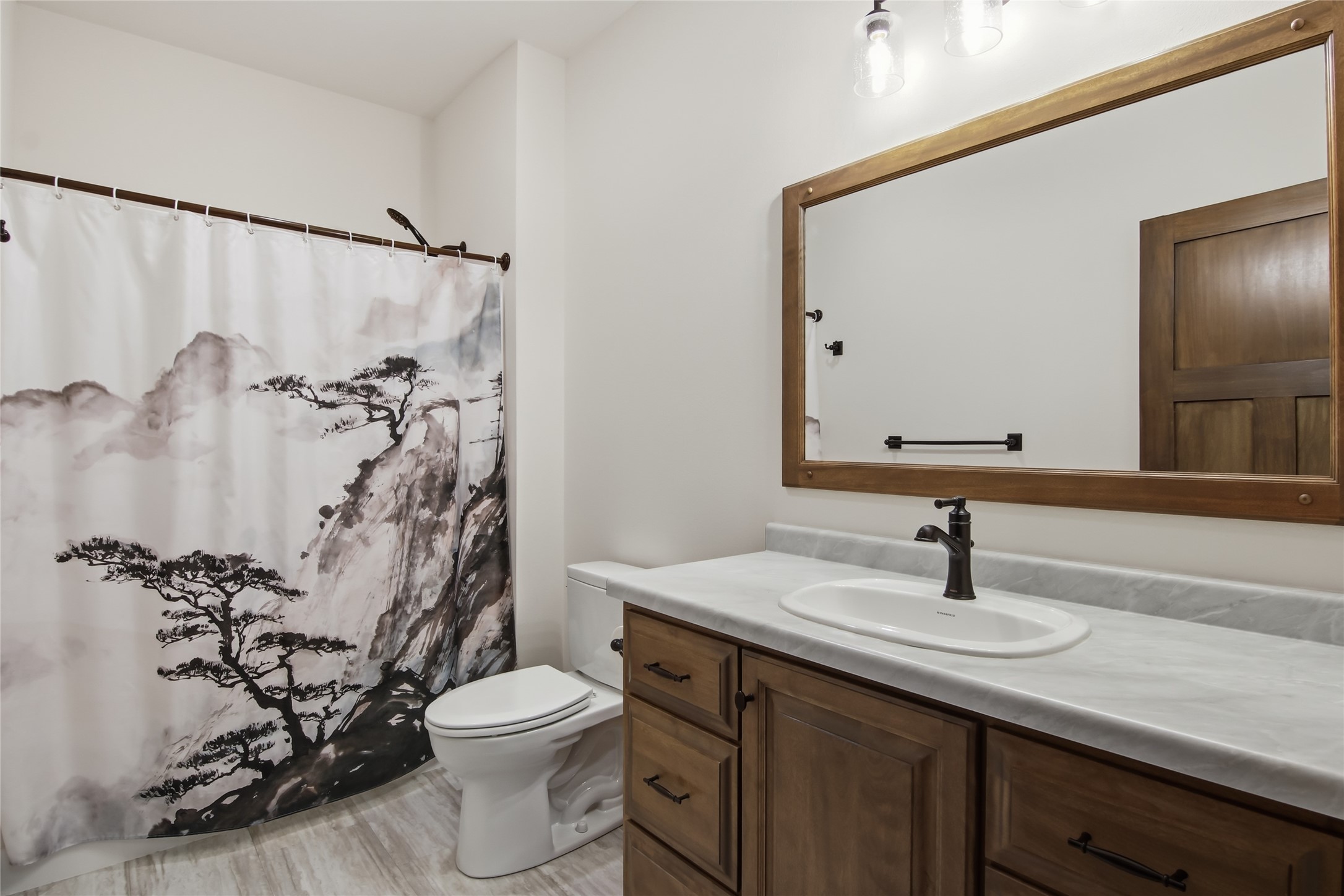 6401 Aspen Ridge Drive Property Photo 17