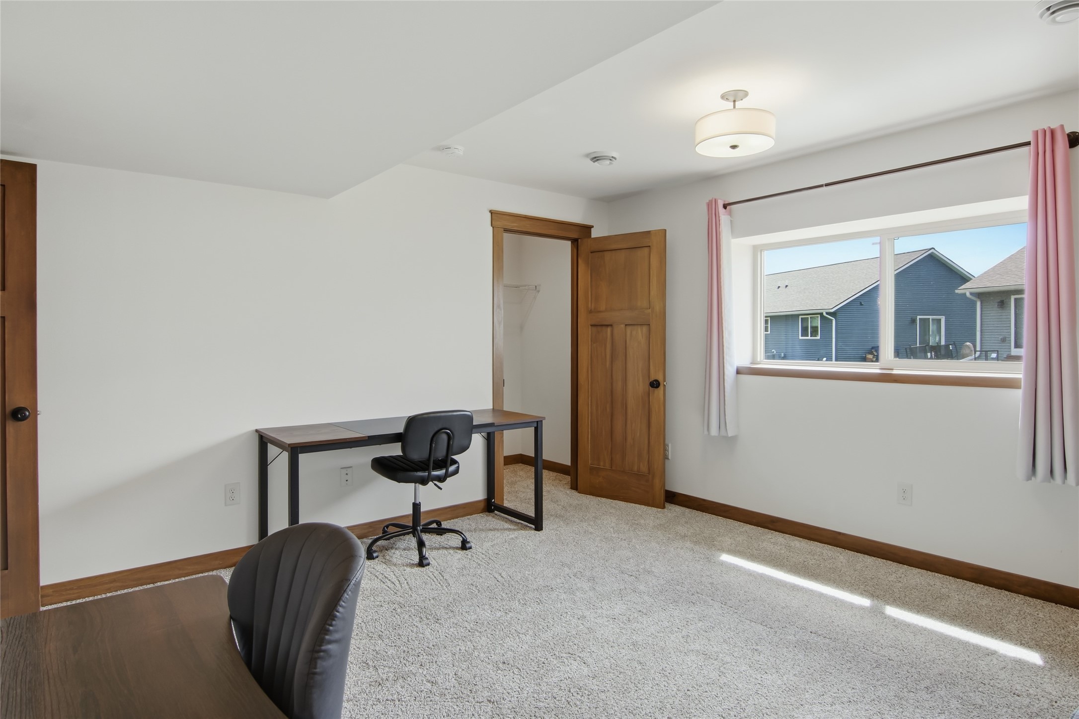 6401 Aspen Ridge Drive Property Photo 22