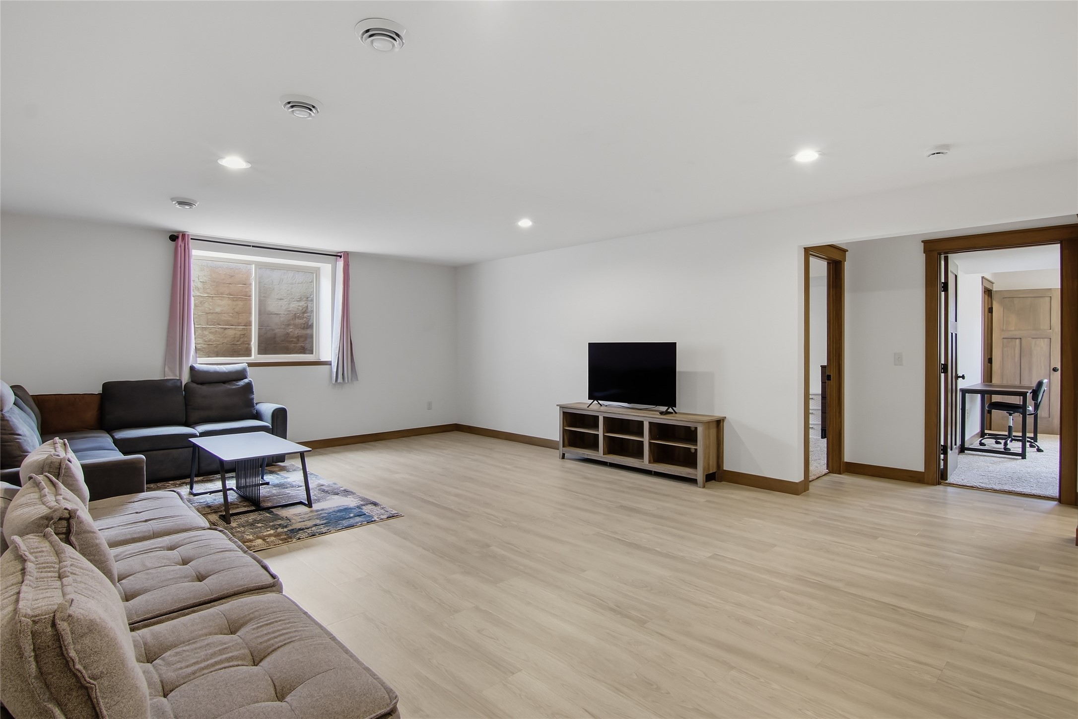 6401 Aspen Ridge Drive Property Photo 23