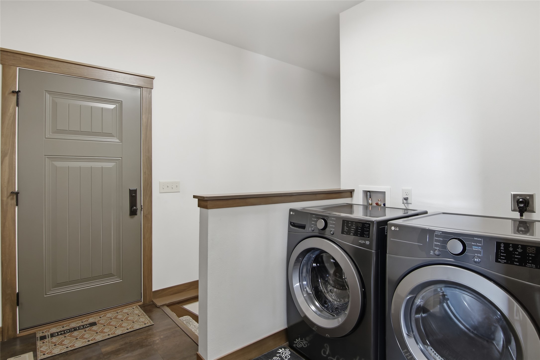 6401 Aspen Ridge Drive Property Photo 25