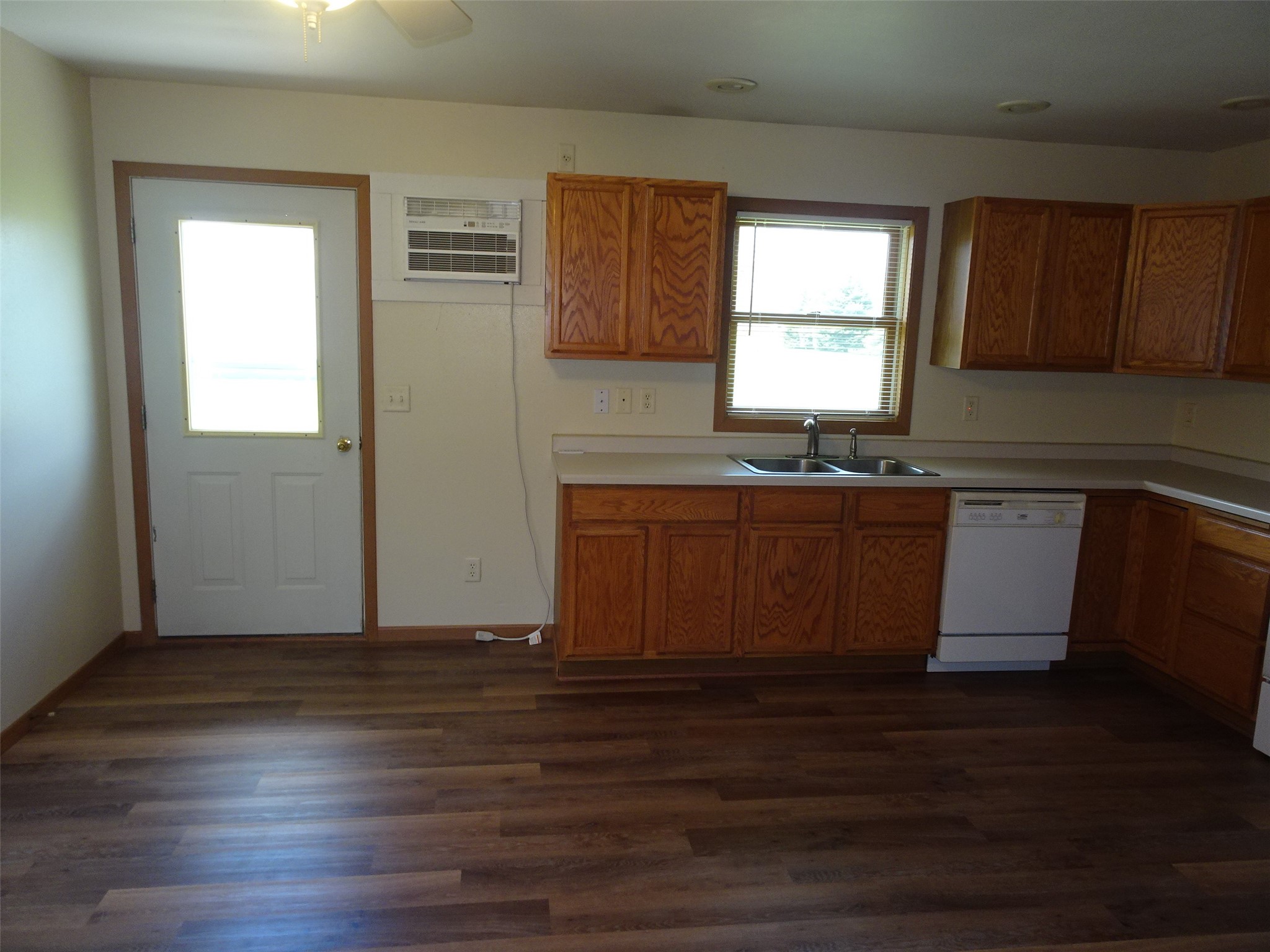 609 Washington Street Property Photo 10