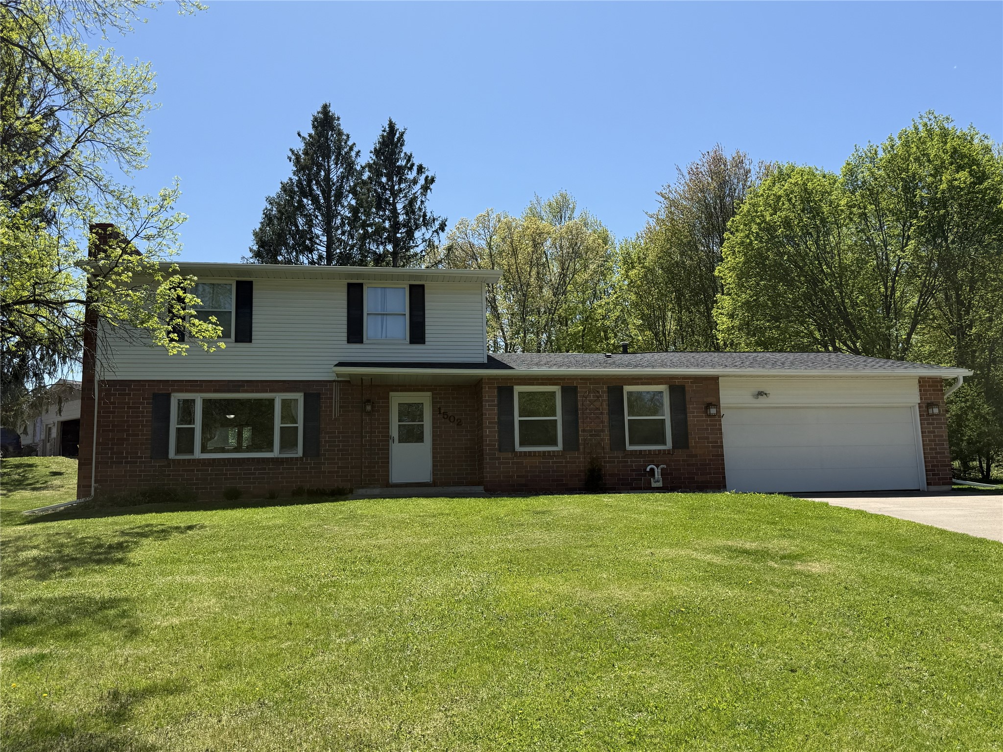 1502 W Marshall Street Property Photo 1