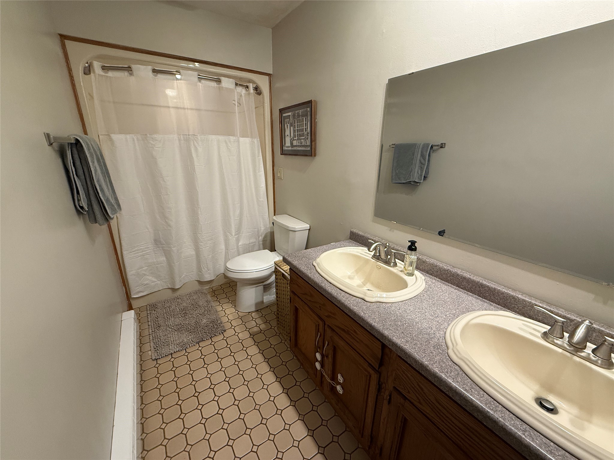 1502 W Marshall Street Property Photo 32