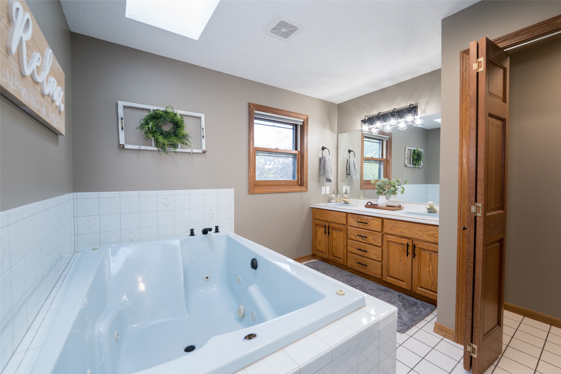 1501 Grover Road Property Photo 24