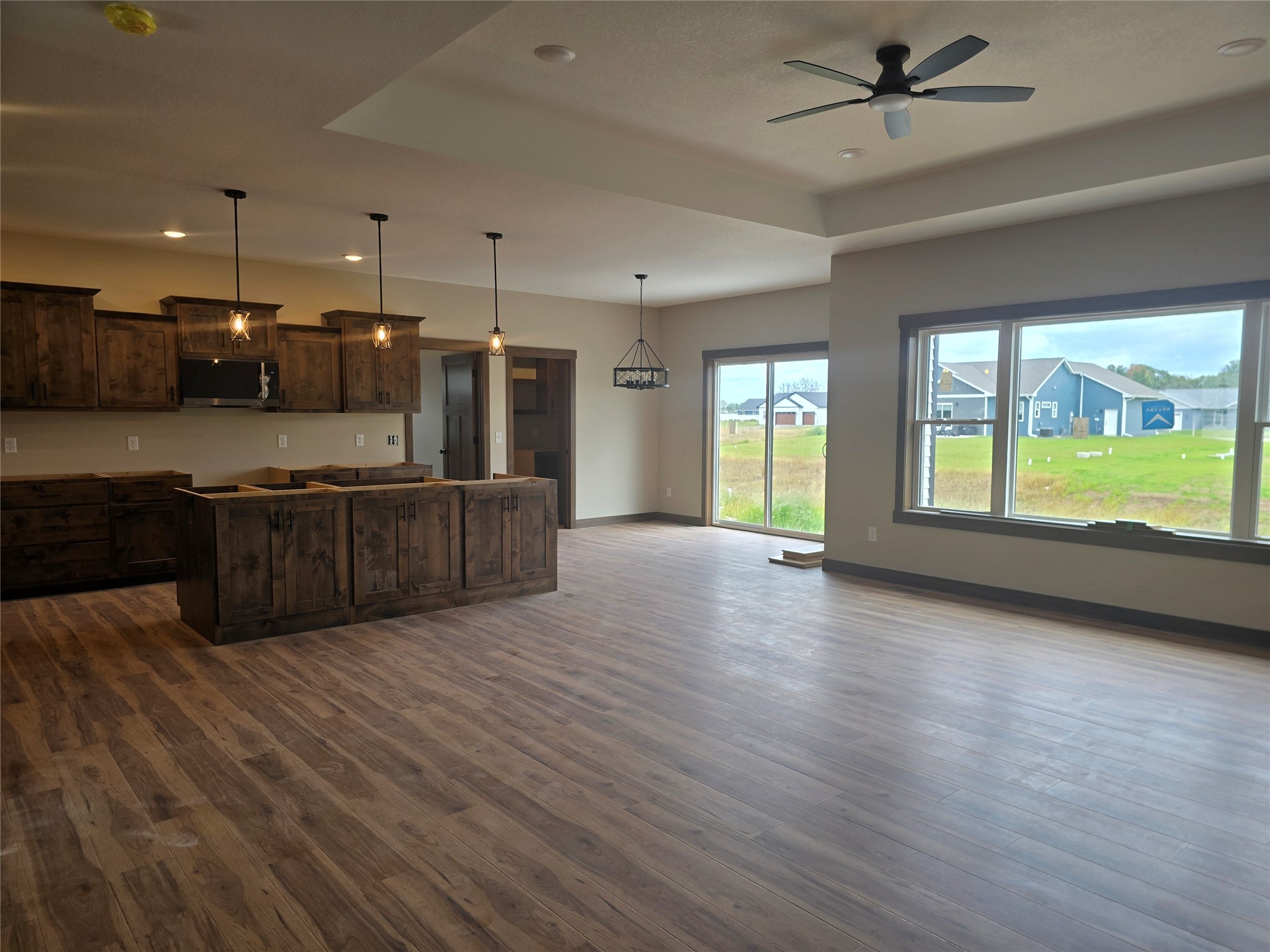 3555 112th Street Property Photo 4