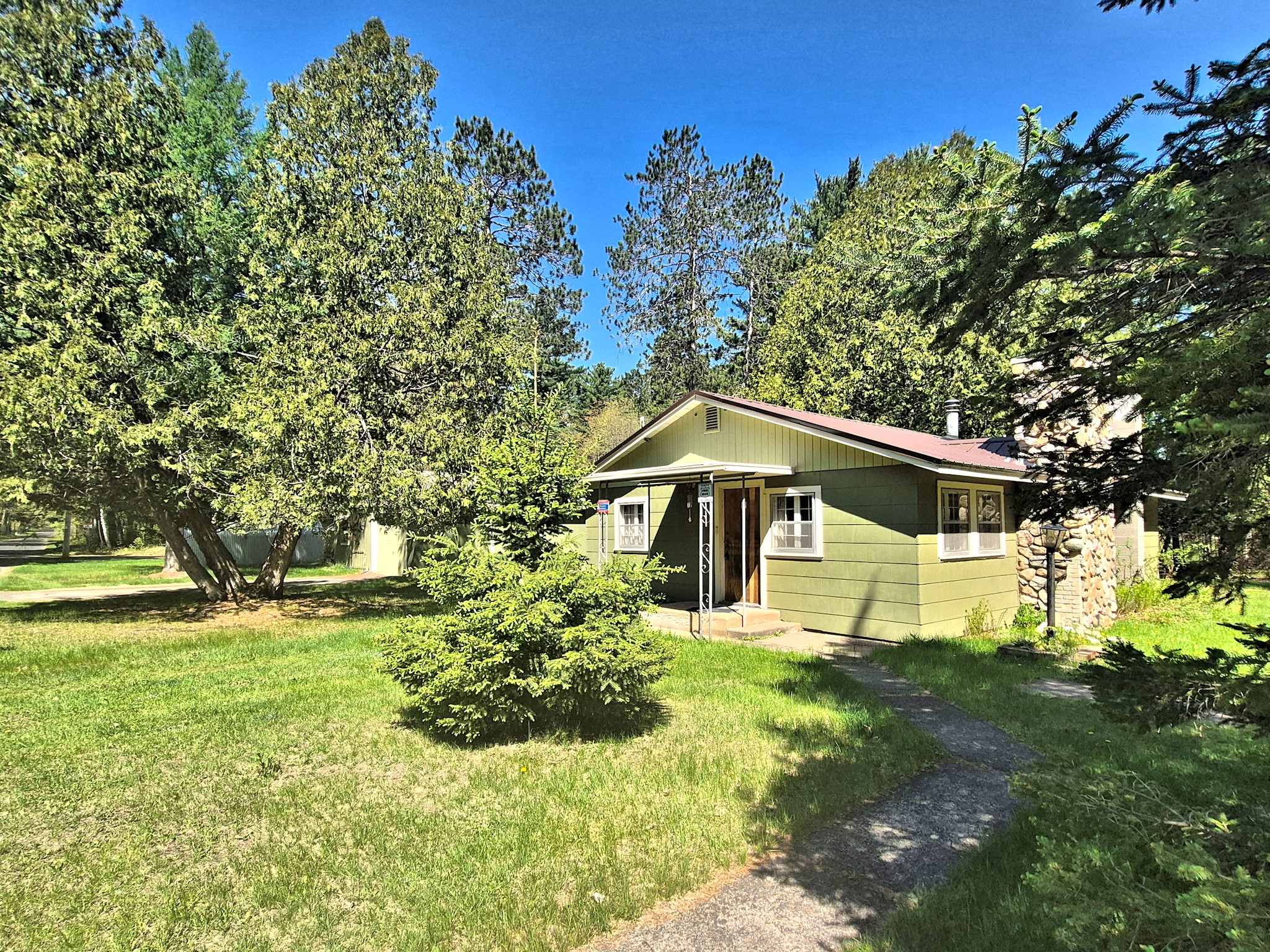 14306 W Pine Street Property Photo 1