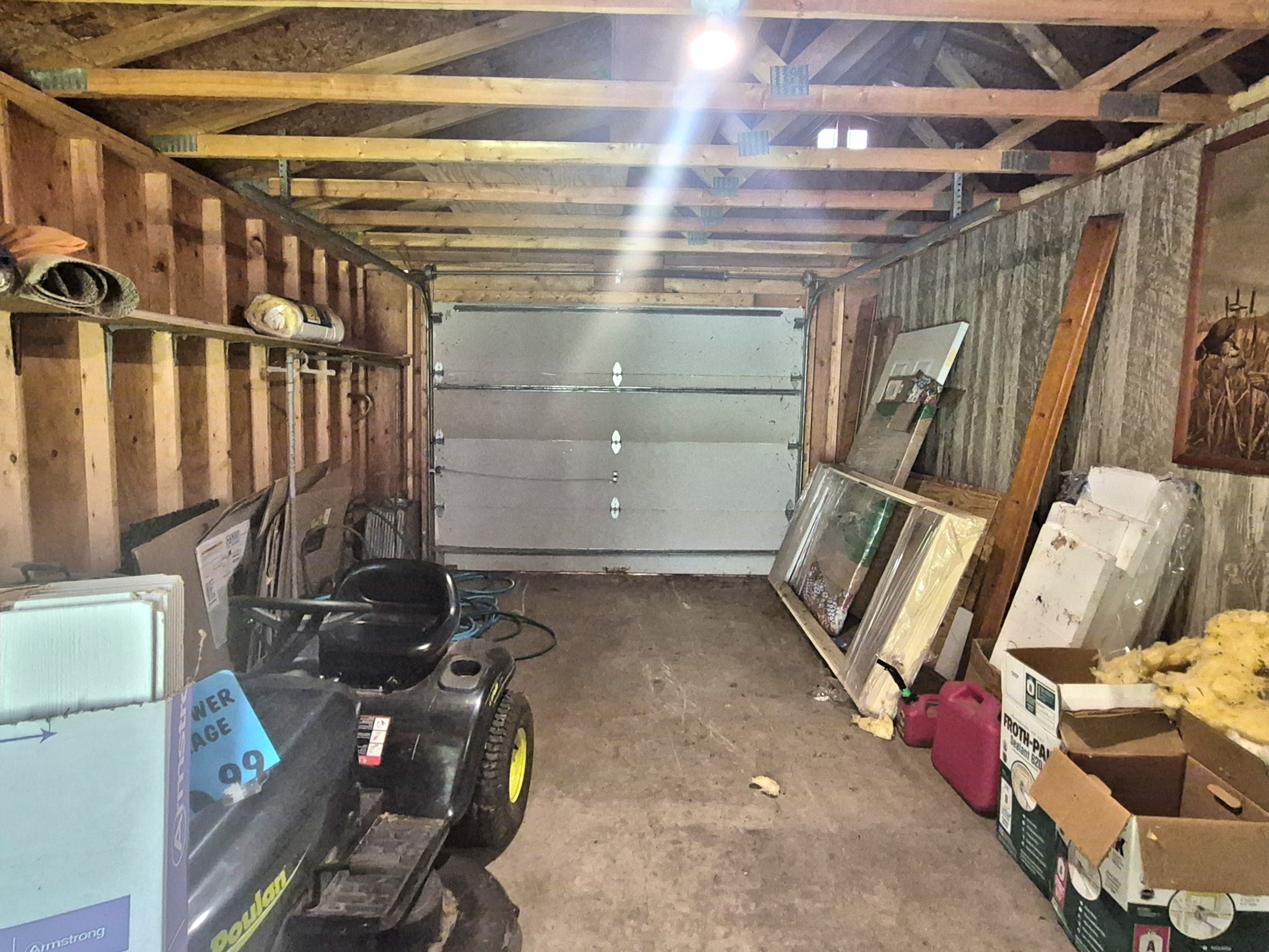 14306 W Pine Street Property Photo 28