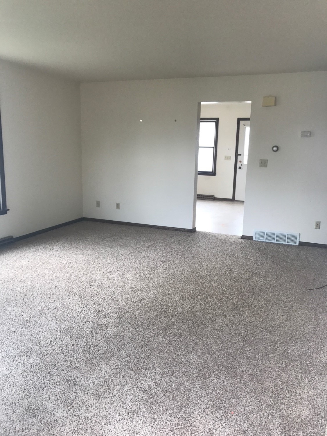 2714 Thomas Drive 1-4 Property Photo 14