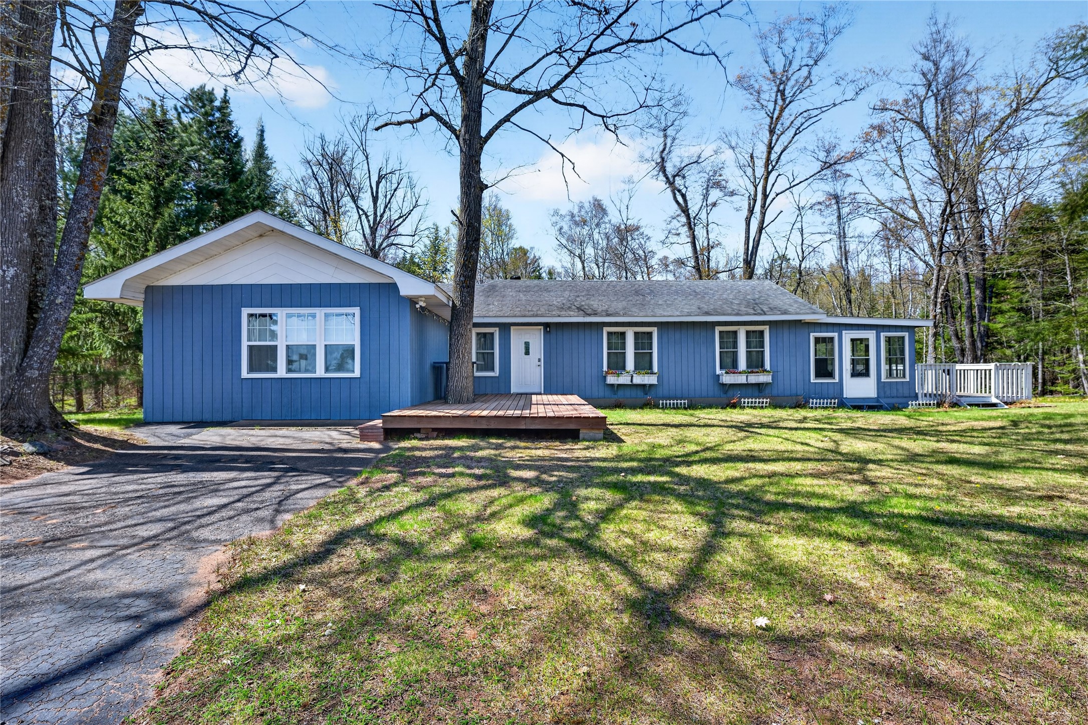 43890 County Highway D Property Photo 2