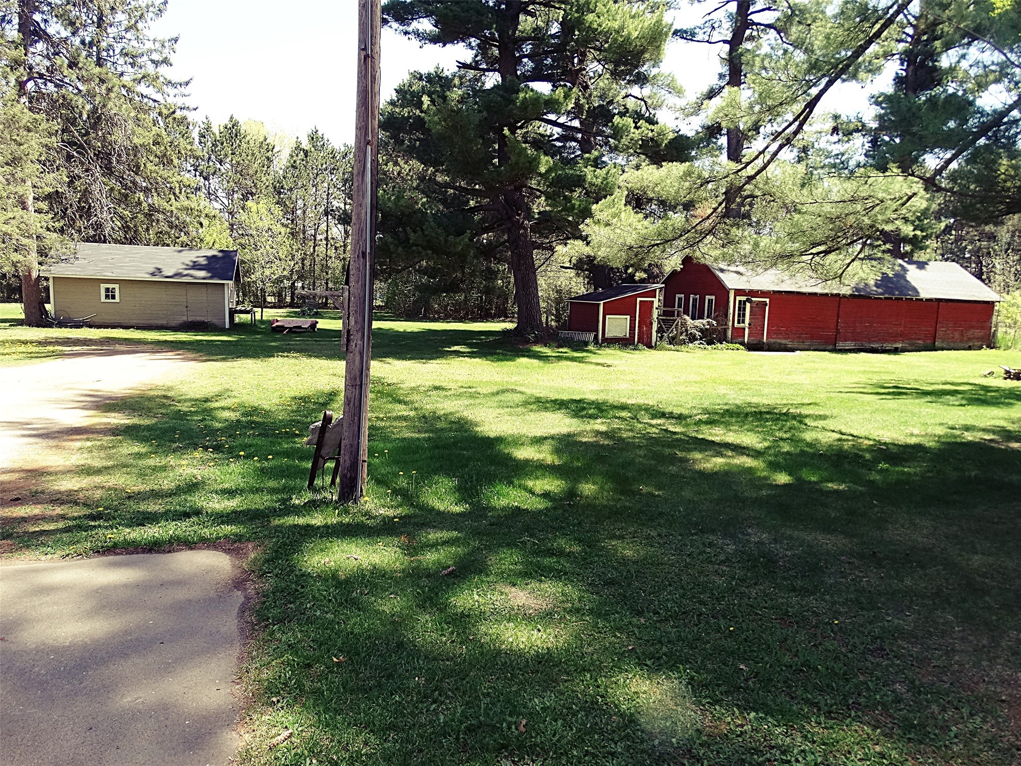 1957 16 1/2 Avenue Property Photo 2