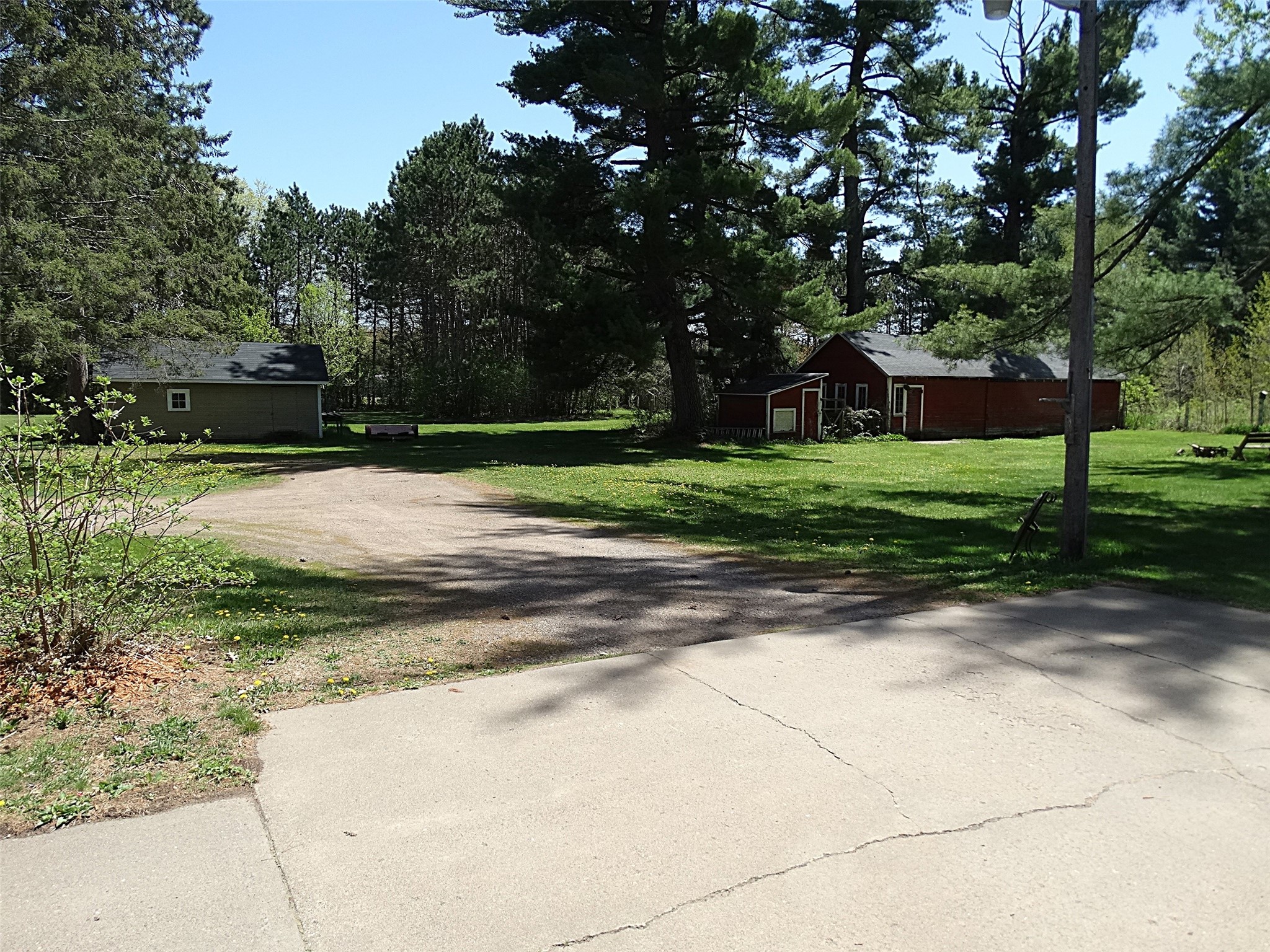 1957 16 1/2 Avenue Property Photo 7