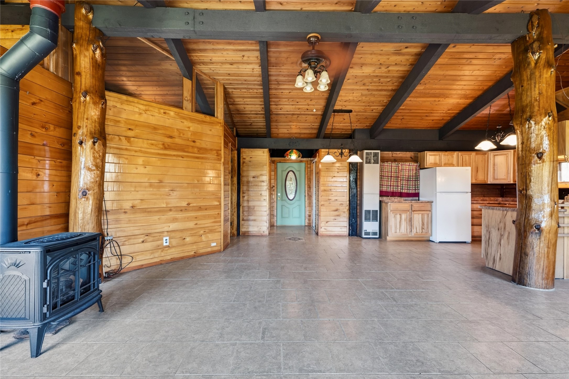 43010 Trail Inn South Road Property Photo 9