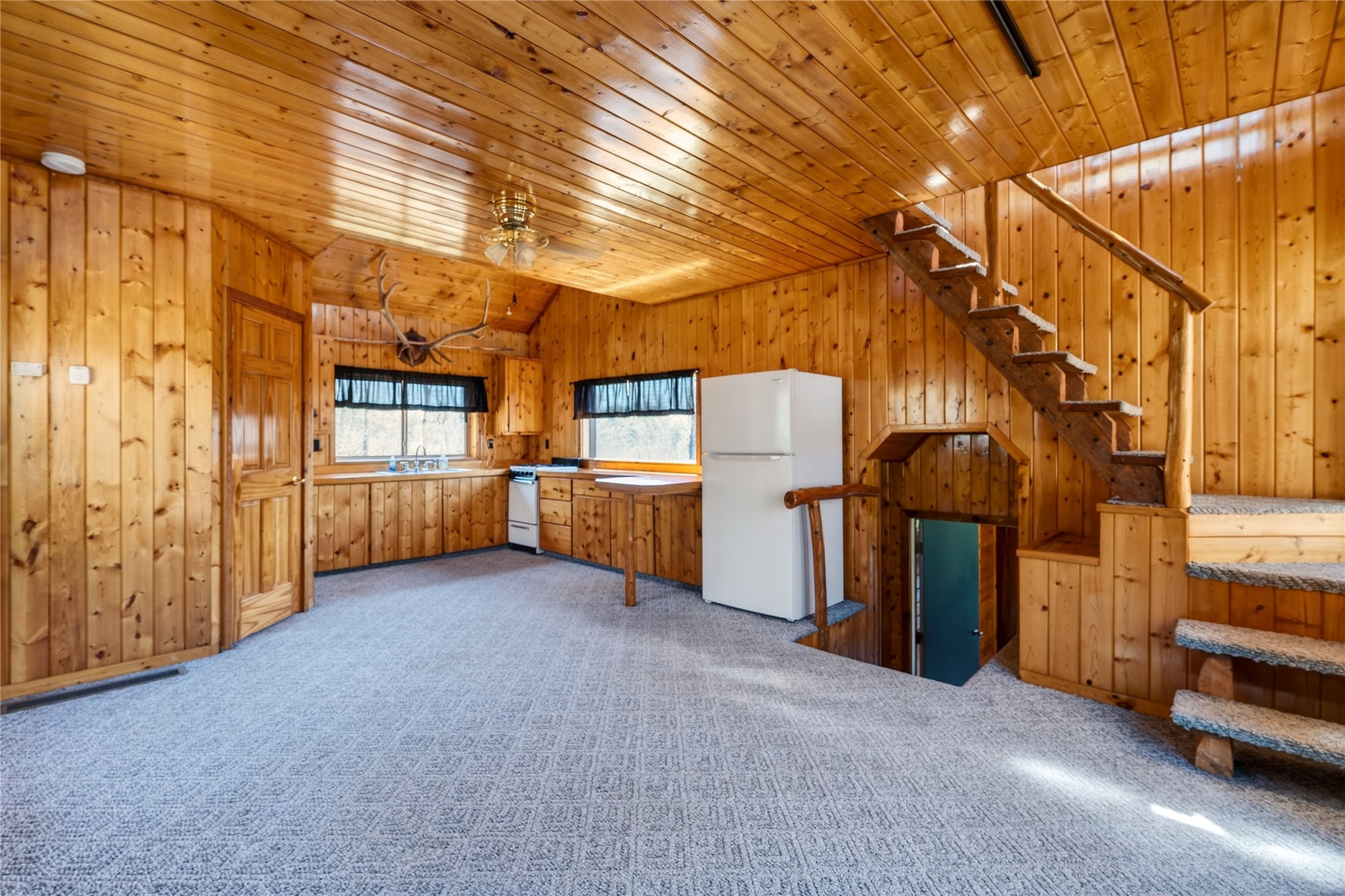43010 Trail Inn South Road Property Photo 23