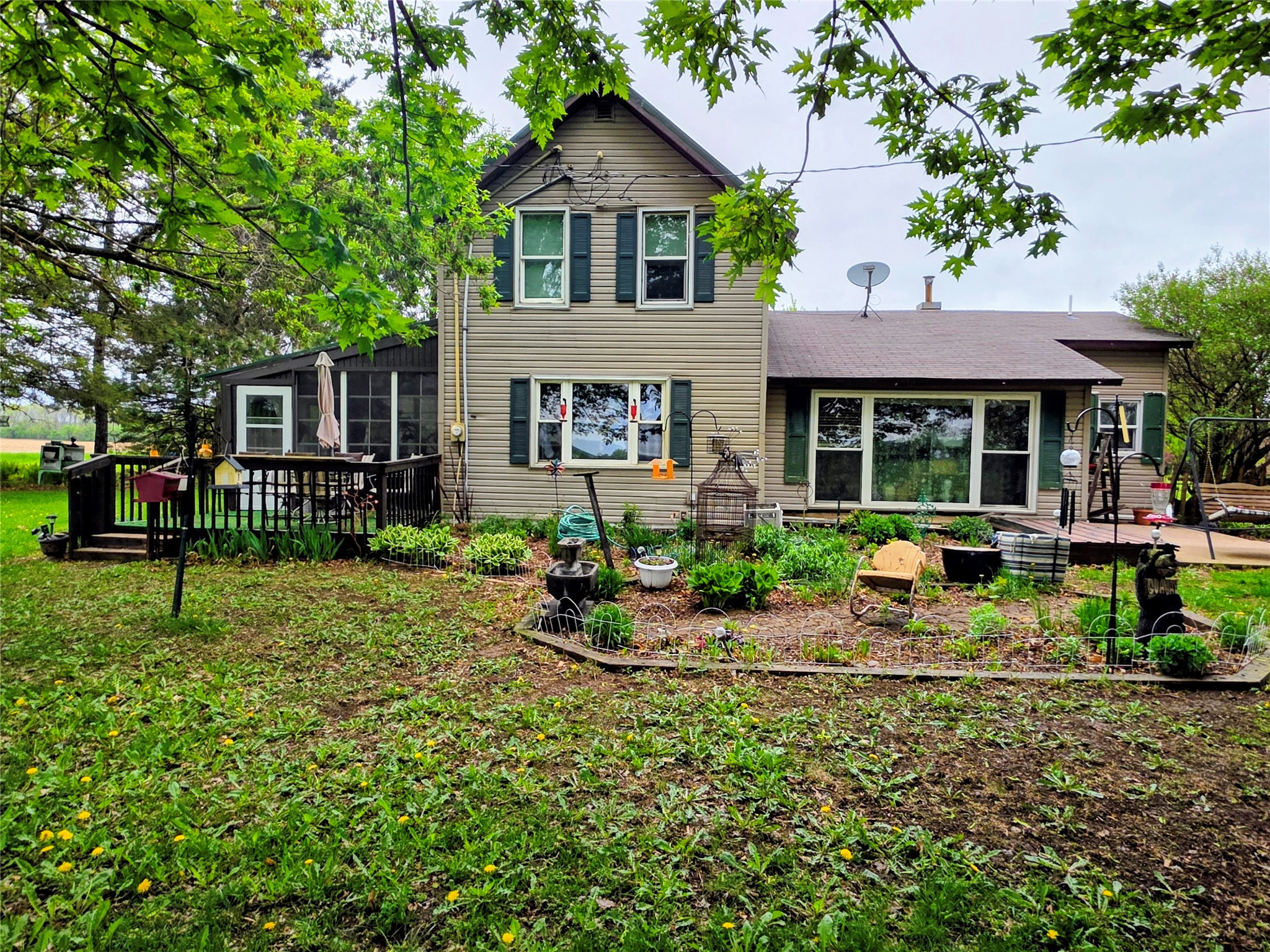 2277 10th Street Property Photo 1