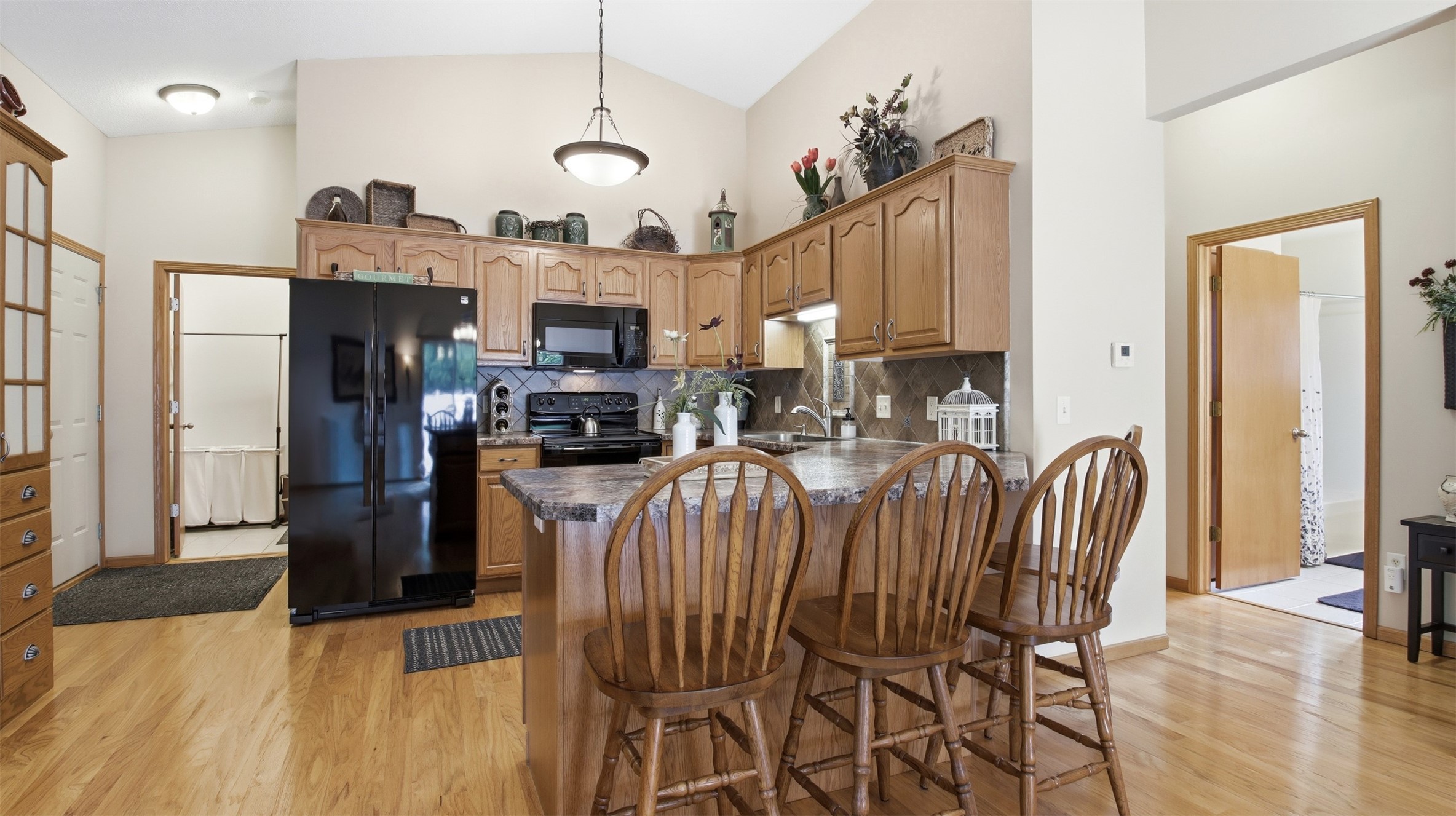 1196 Evergreen Lane Property Photo 11