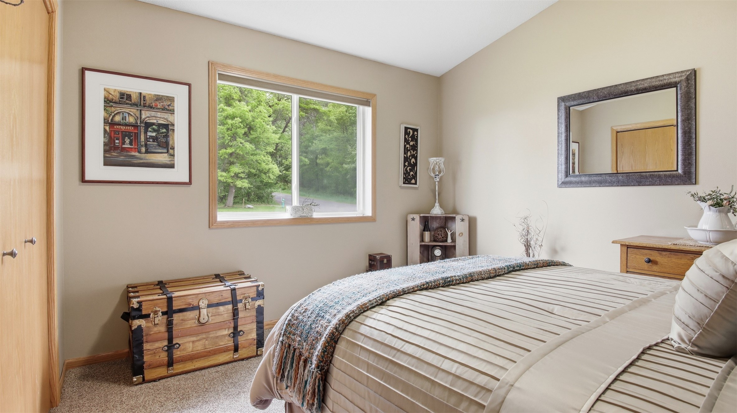 1196 Evergreen Lane Property Photo 17