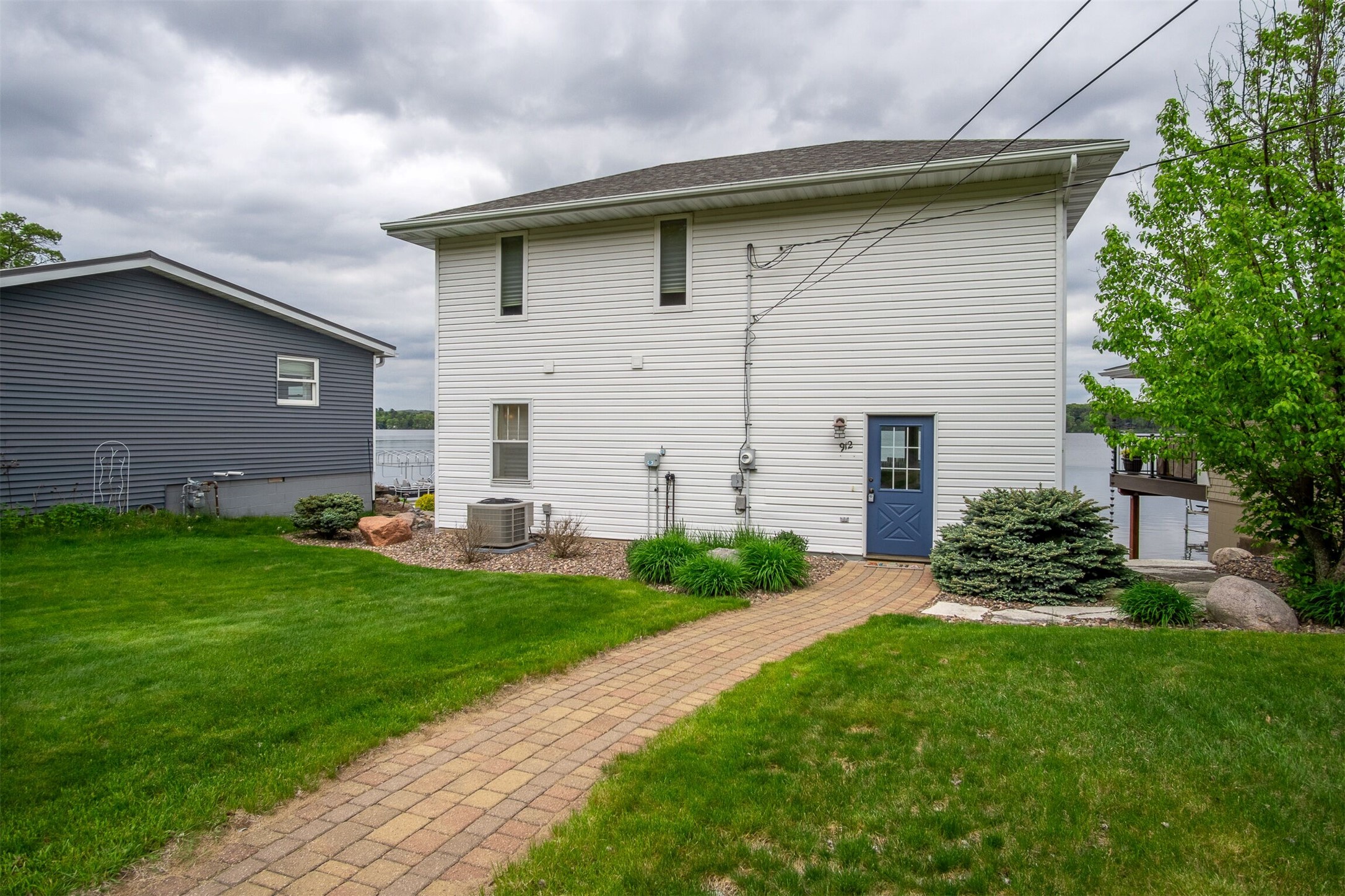 912 Kewin Street Property Photo 37