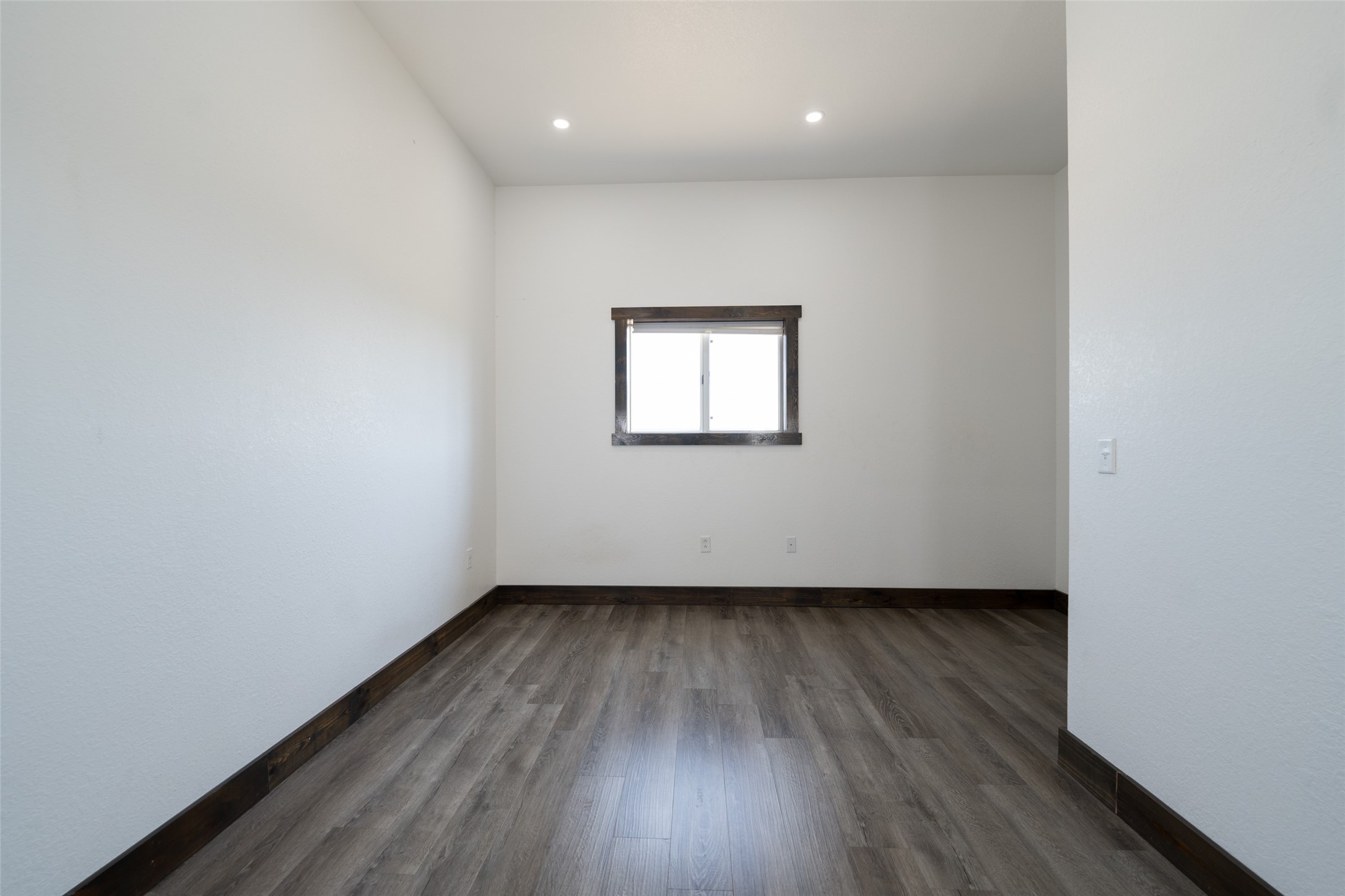 860 Gaylord Avenue Property Photo 15