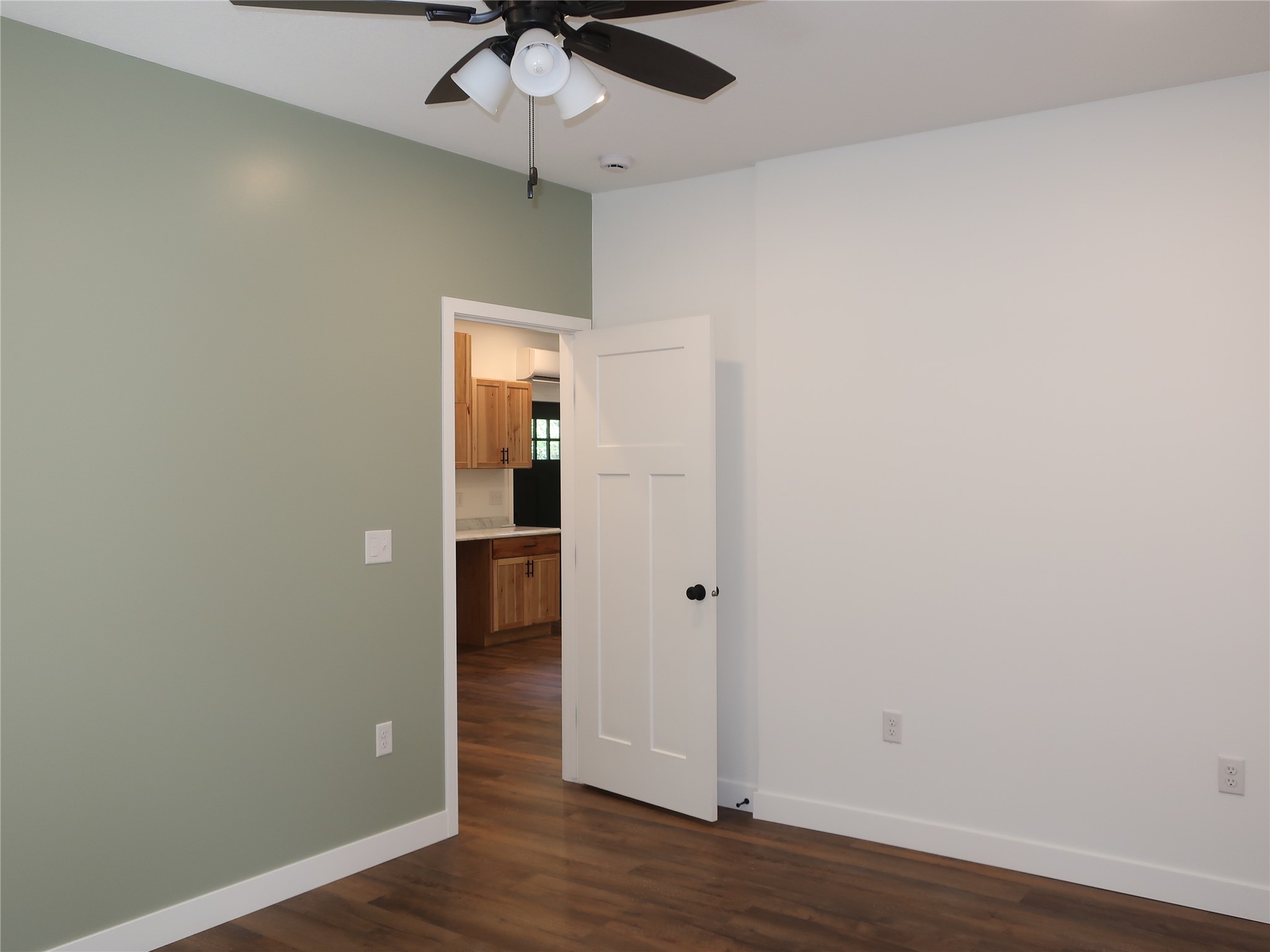 29123 Deerpath Terrace Property Photo 9