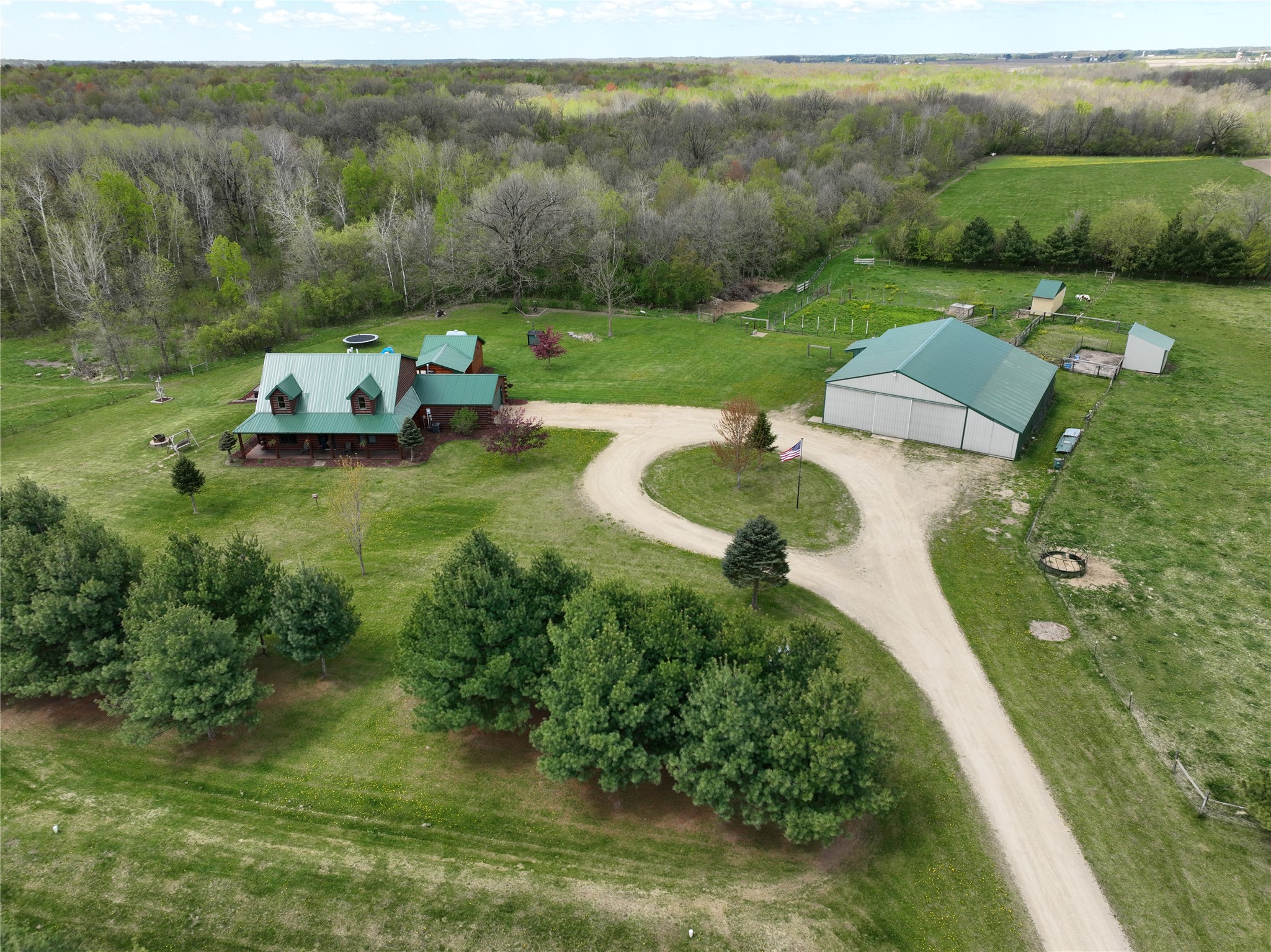 171 30th Street Property Photo 3
