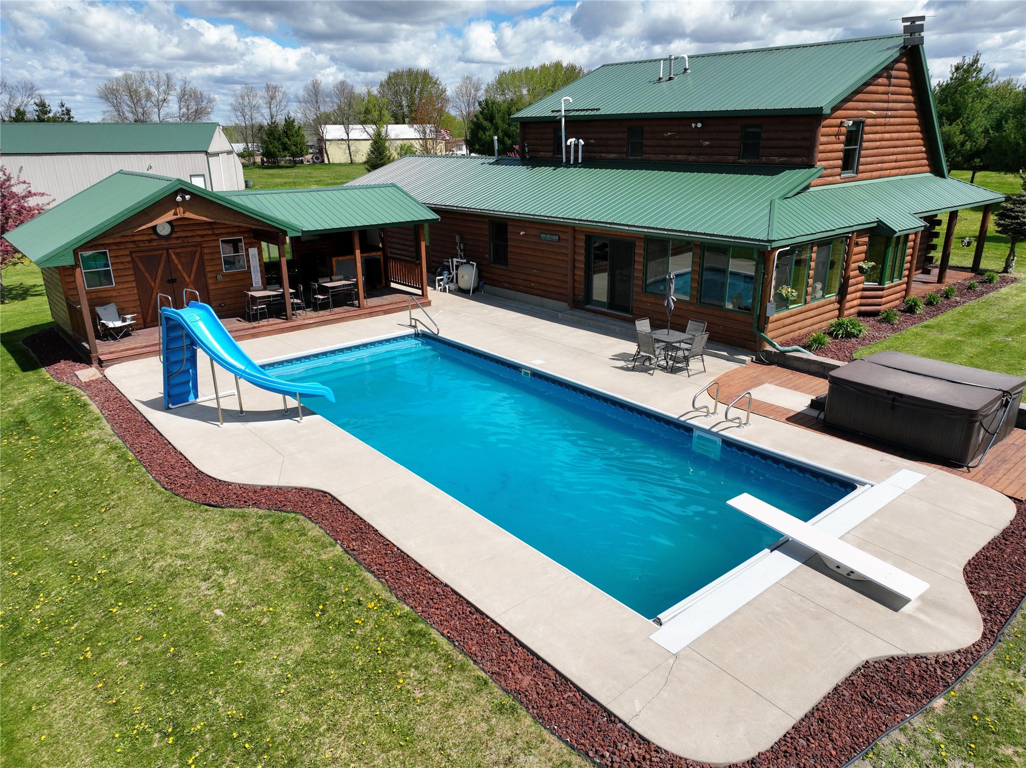 171 30th Street Property Photo 6