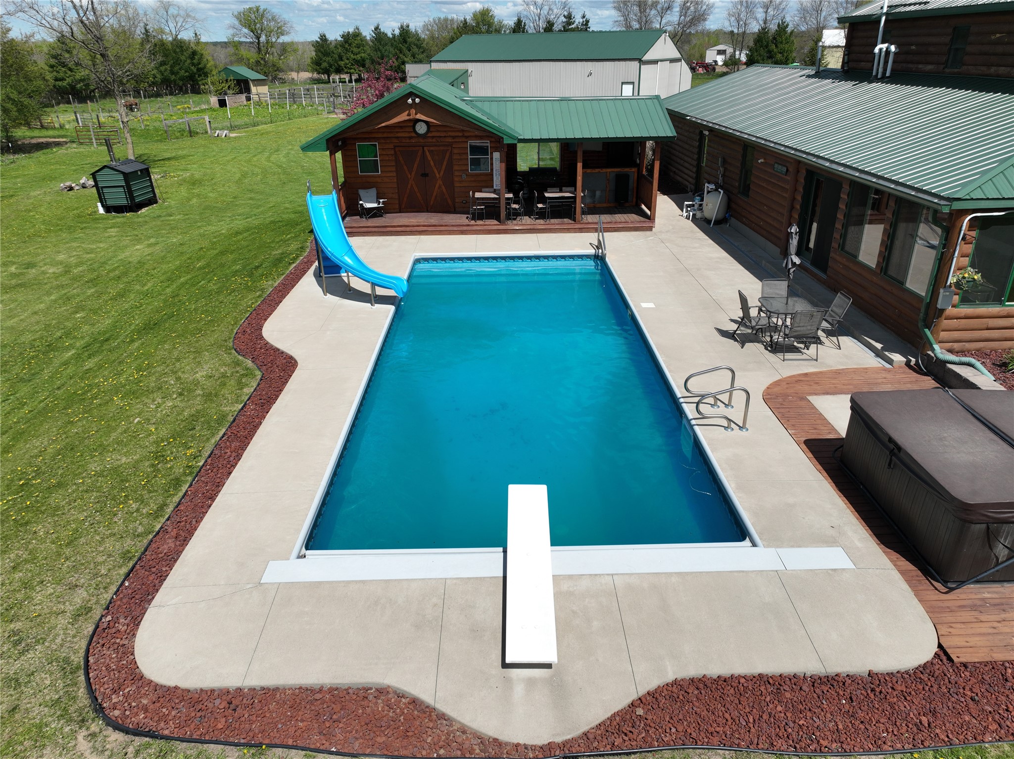 171 30th Street Property Photo 9